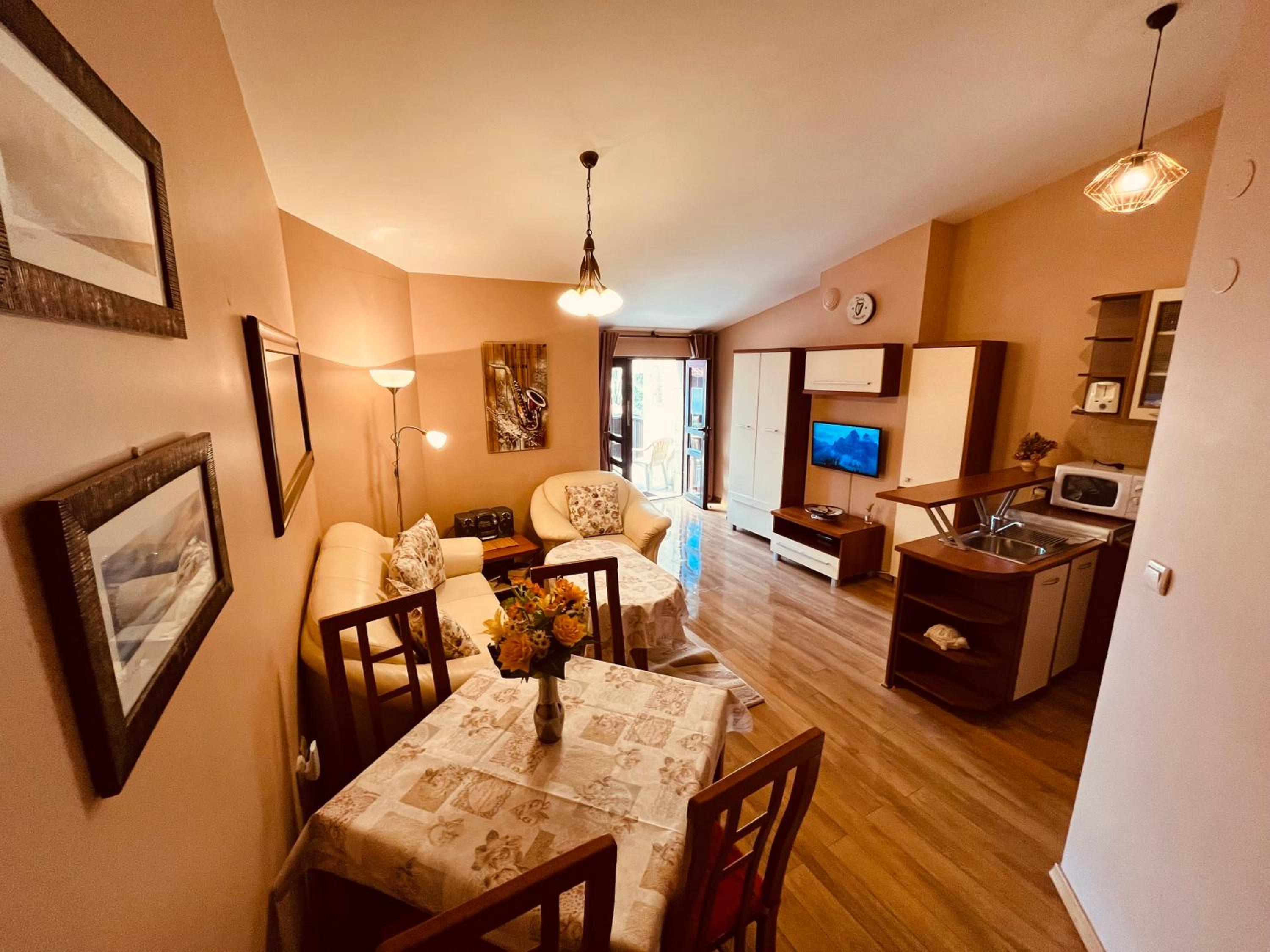 Marina Apartment - Mountain View