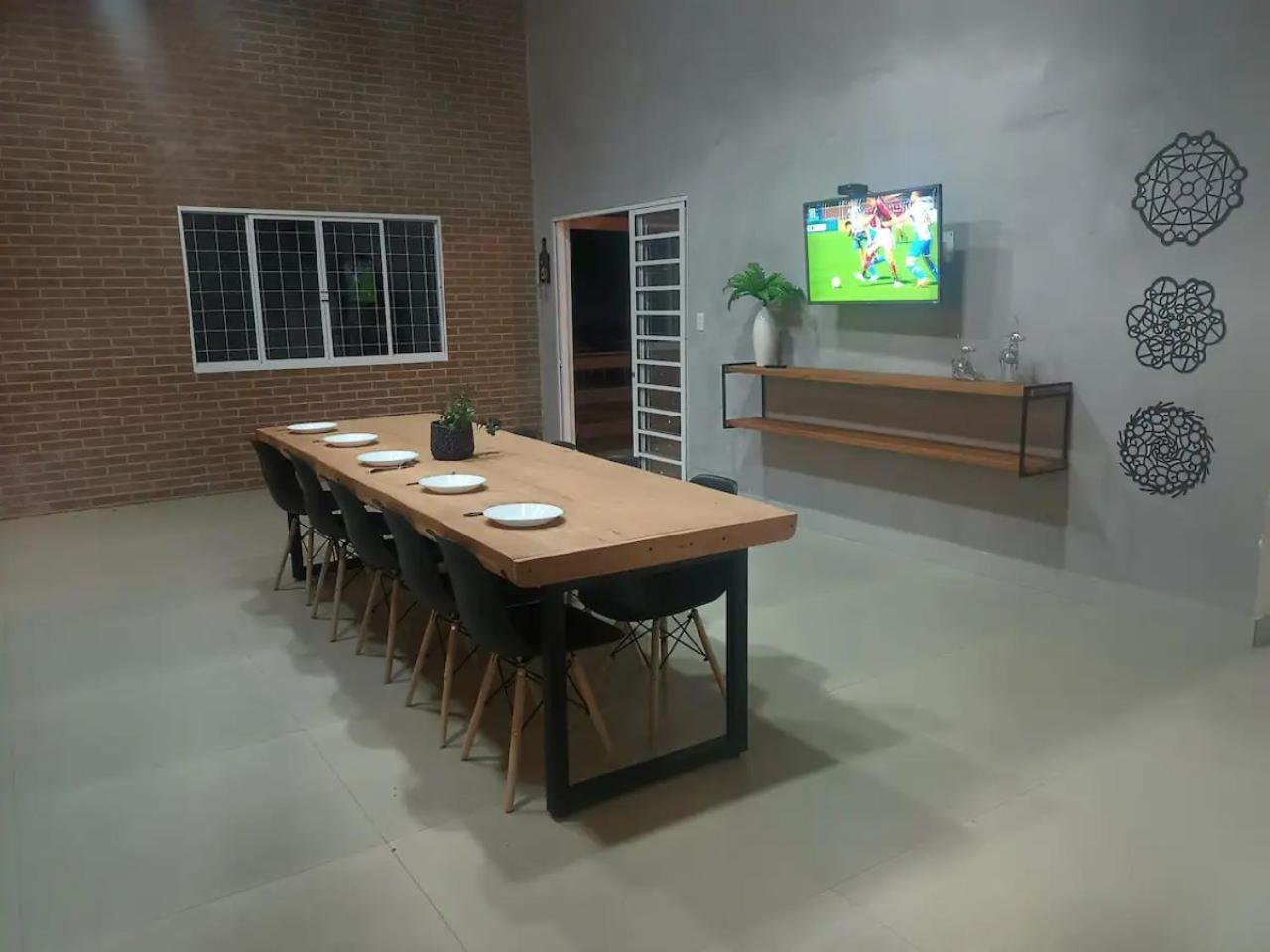 Casa na fazenda inteira ou quartos individuais no Hostel Recanto da Felicidade Paraopeba