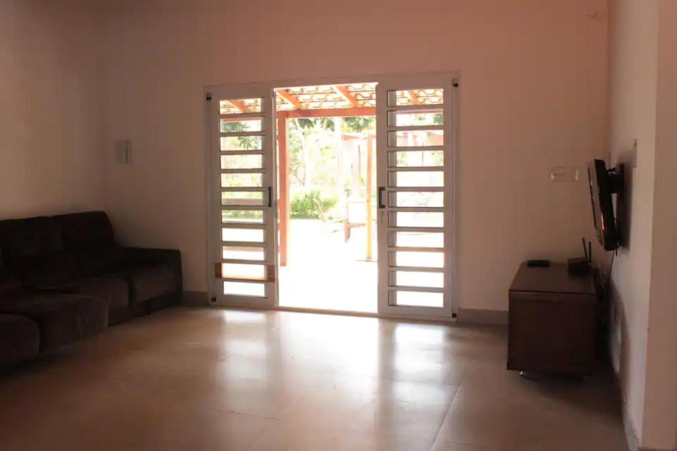 Casa na fazenda inteira ou quartos individuais no Hostel Recanto da Felicidade Paraopeba