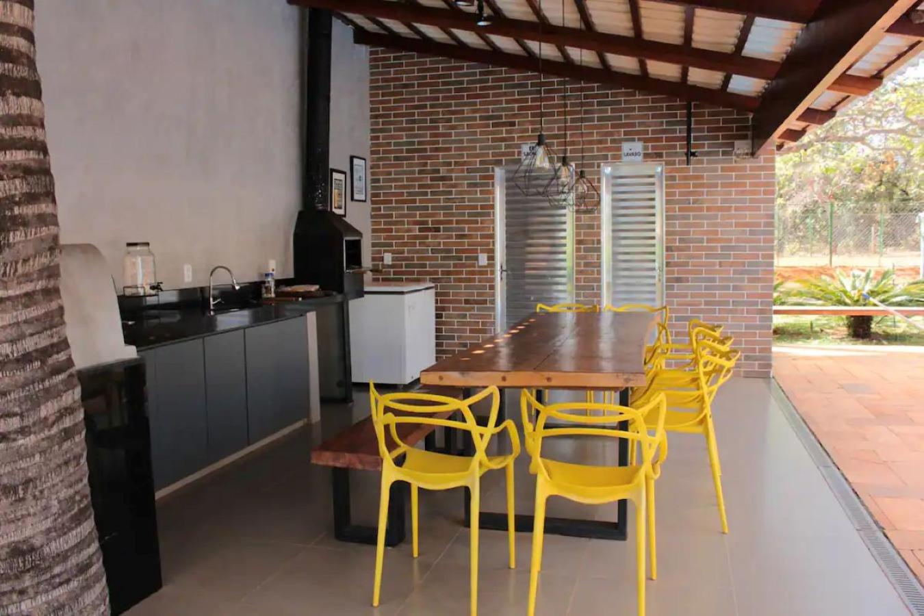 Casa na fazenda inteira ou quartos individuais no Hostel Recanto da Felicidade Paraopeba