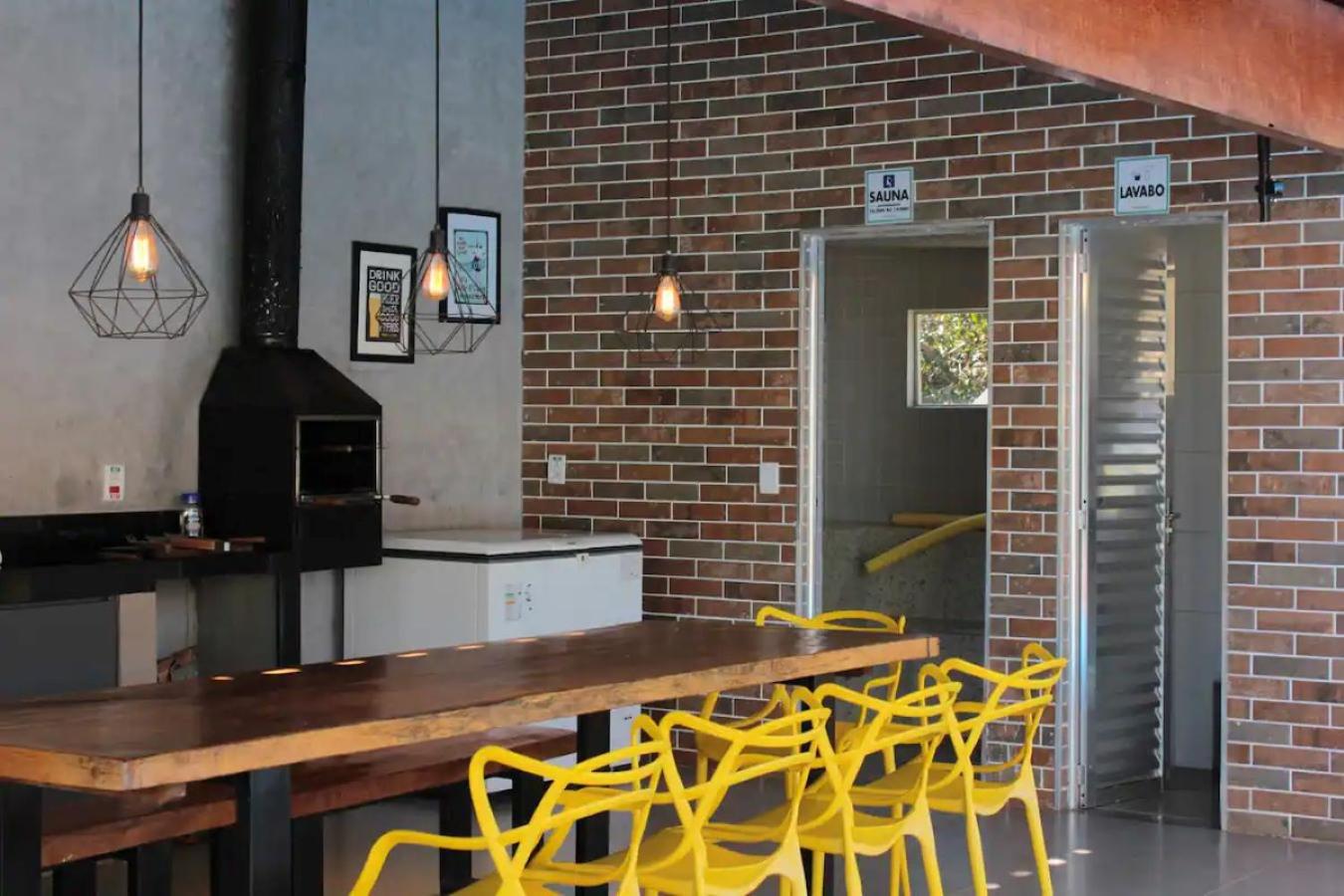 Casa na fazenda inteira ou quartos individuais no Hostel Recanto da Felicidade Paraopeba