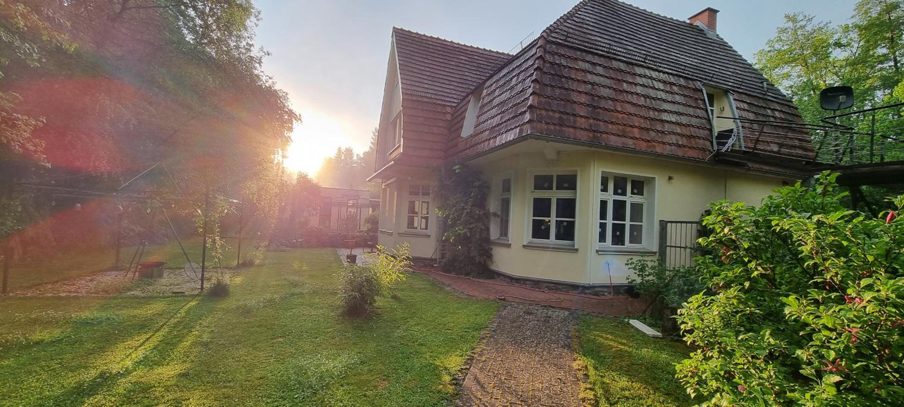 Klimaanlage, 5 Sterne Bahnhoftraum, 200qm Appartement 