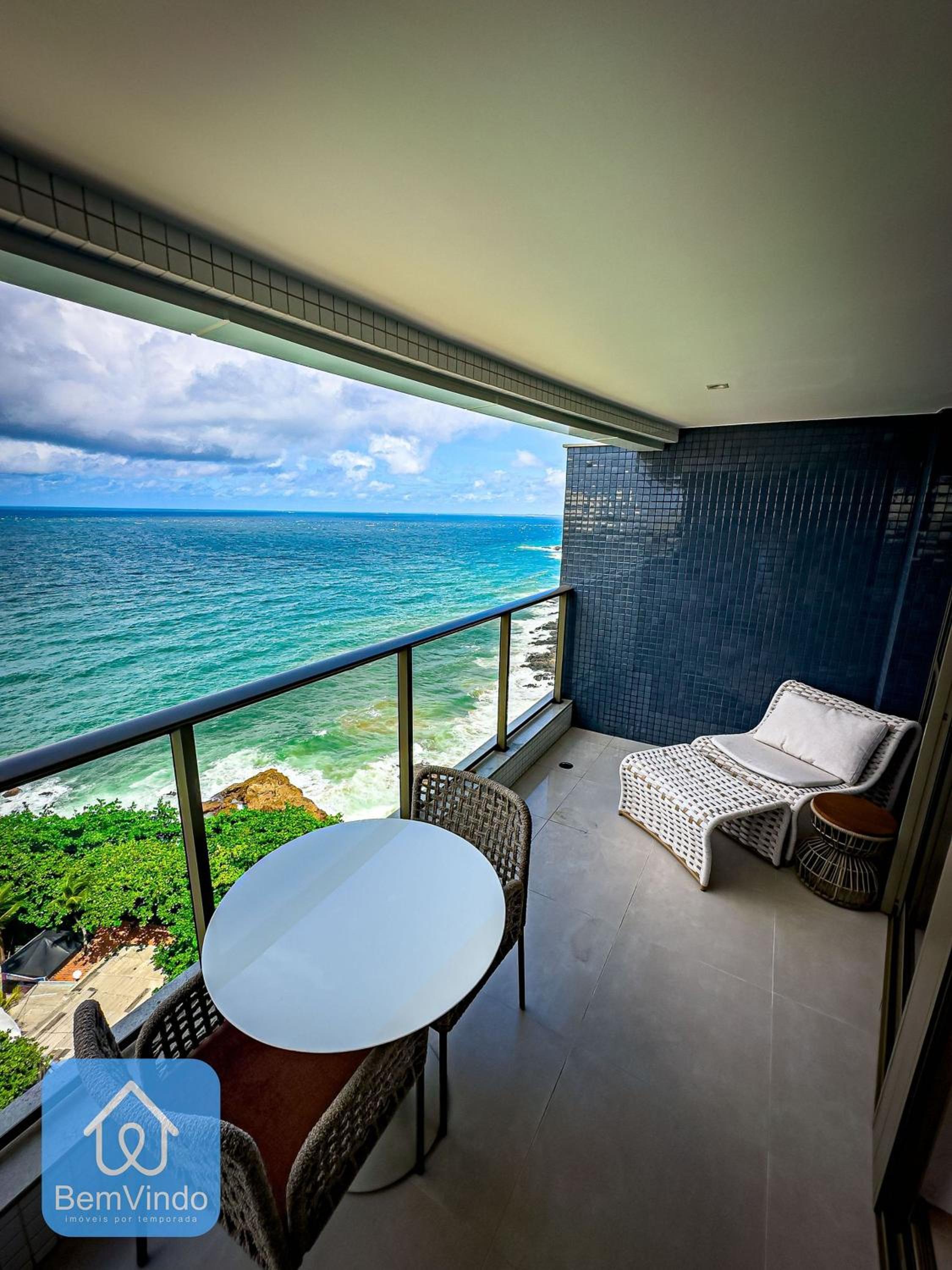 Apartamento de Luxo com vista mar na Ondina