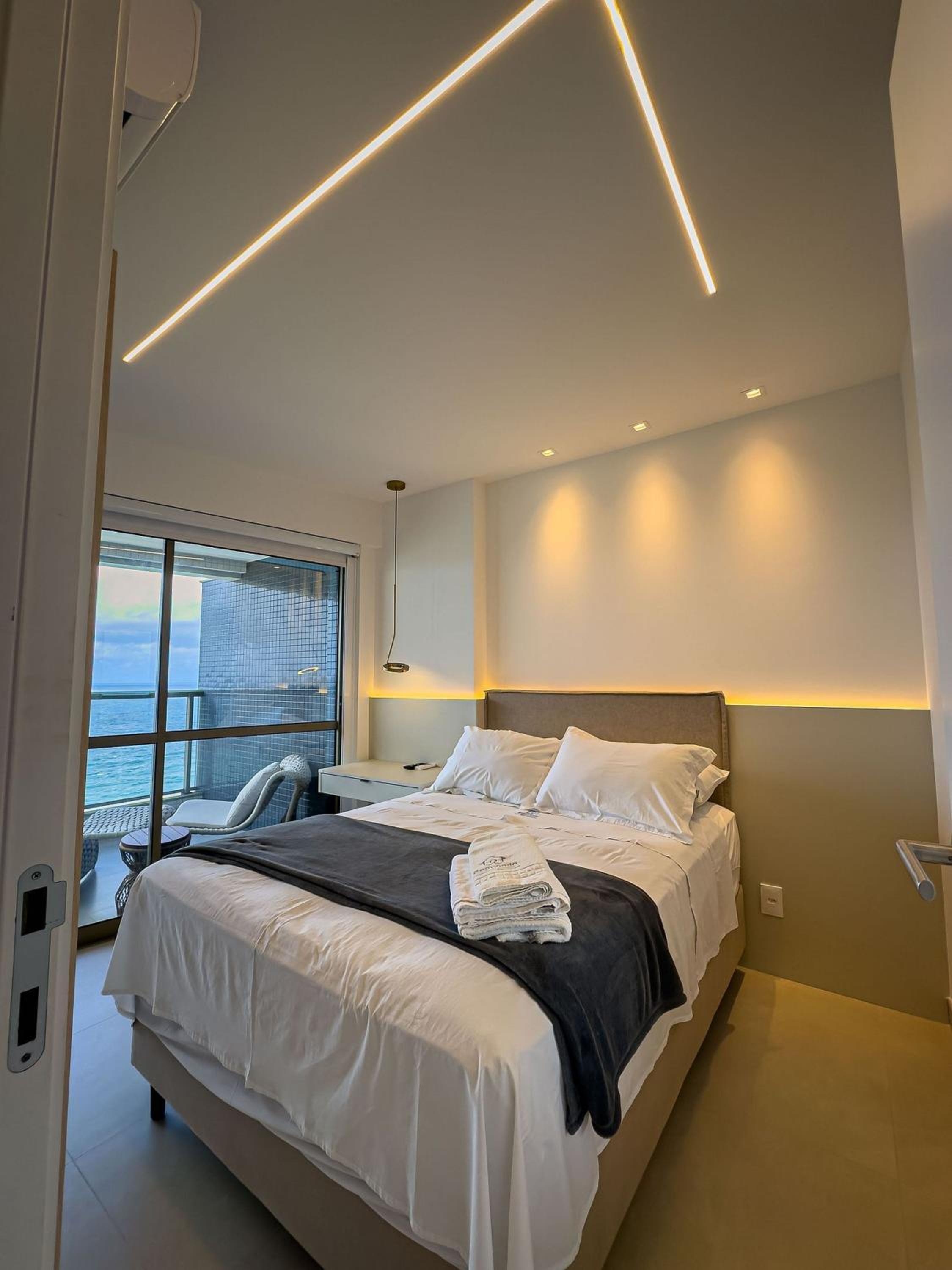 Apartamento de Luxo com vista mar na Ondina