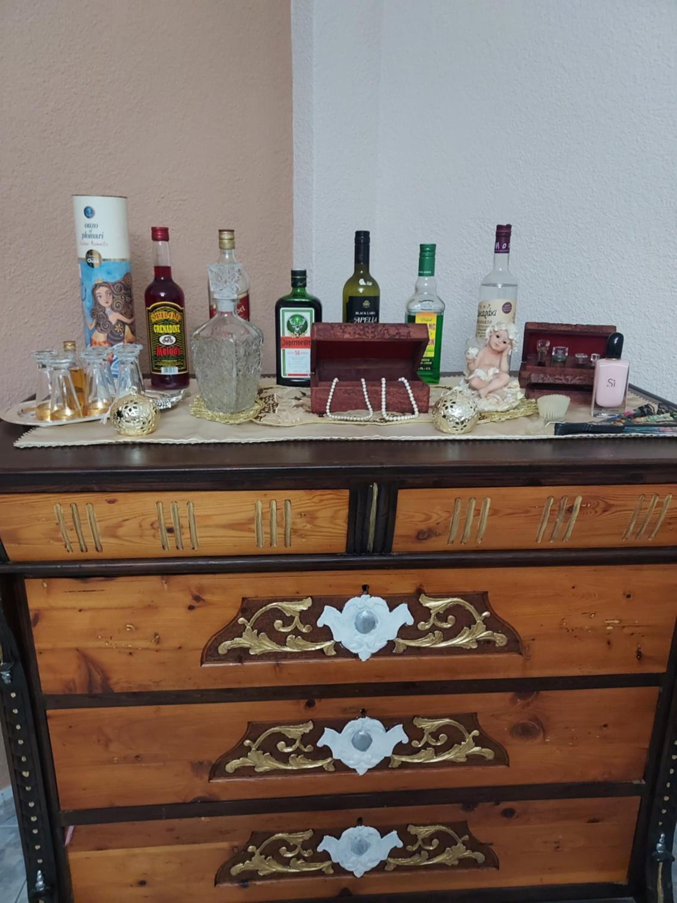 Maison de Couture en Kalymnos — other