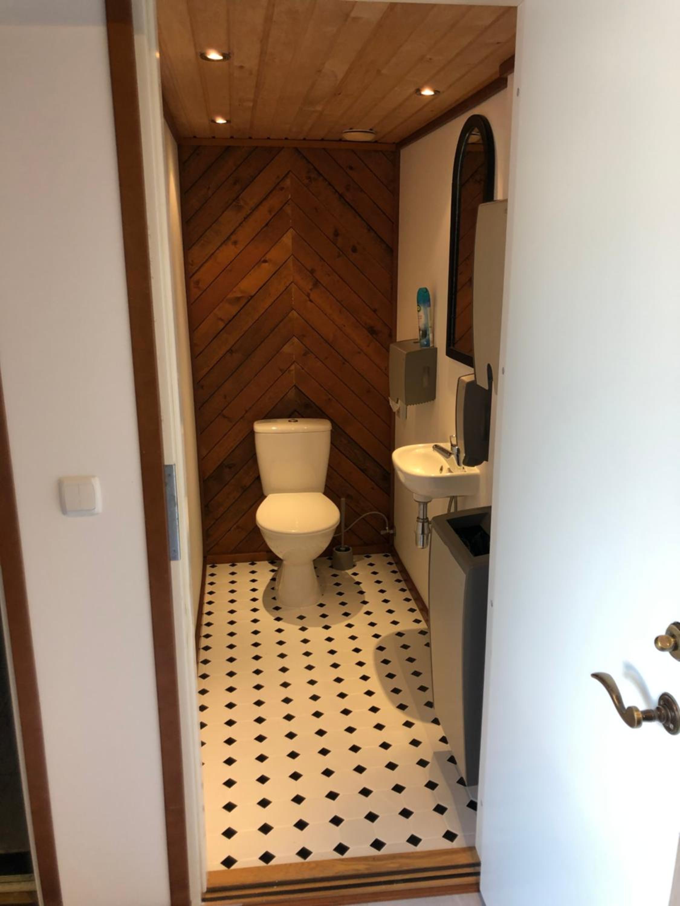 Photo 19