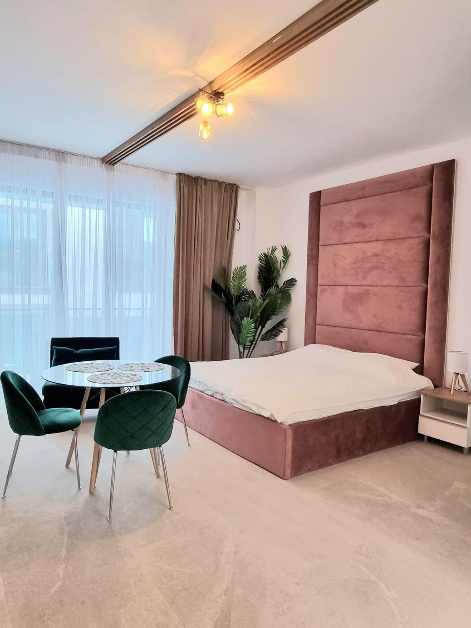 Sara - Endless Summer Mamaia Nord Apartaments