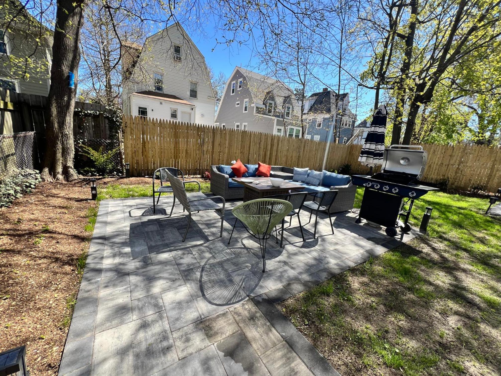 Harvrd-MIT-B.U./Parkfree/Single Family residence