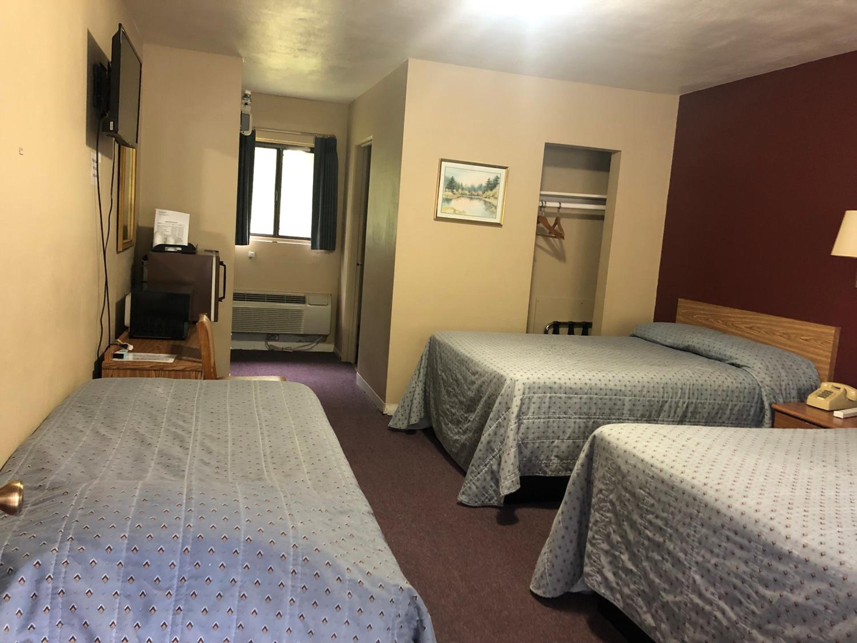 Laurel Park Inn