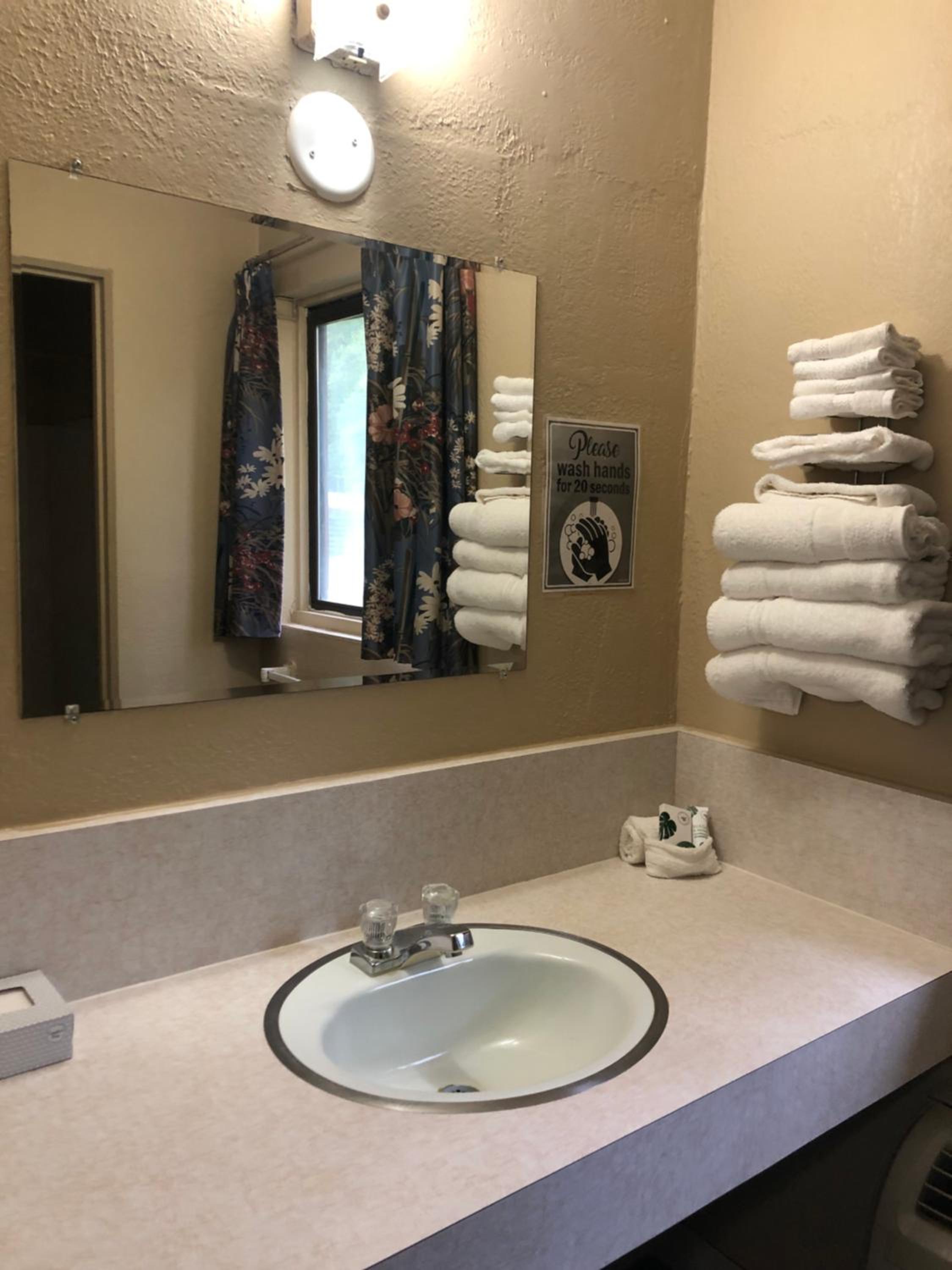 Laurel Park Inn