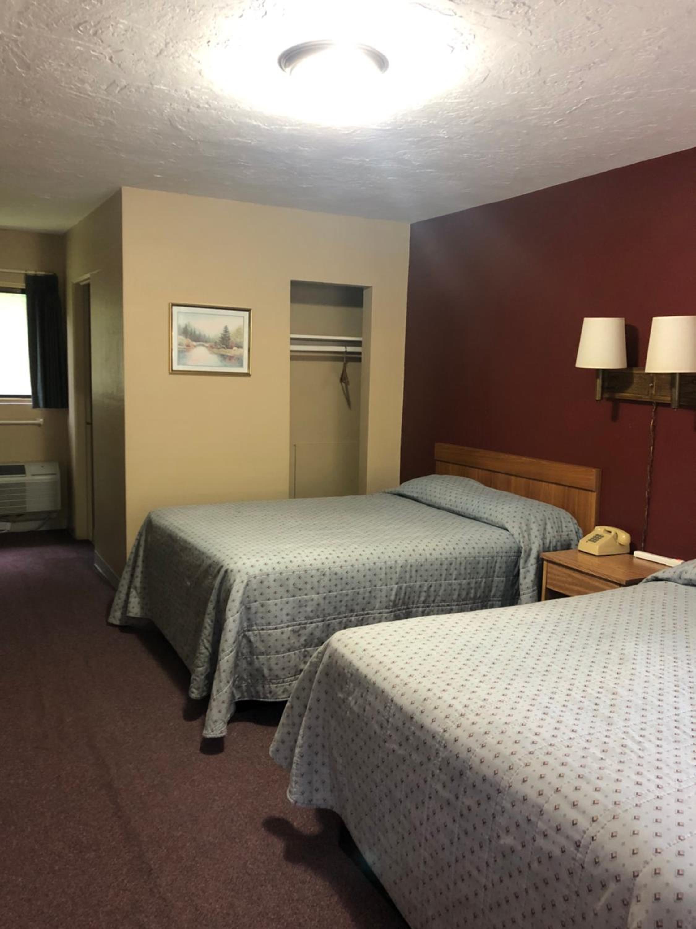 Laurel Park Inn