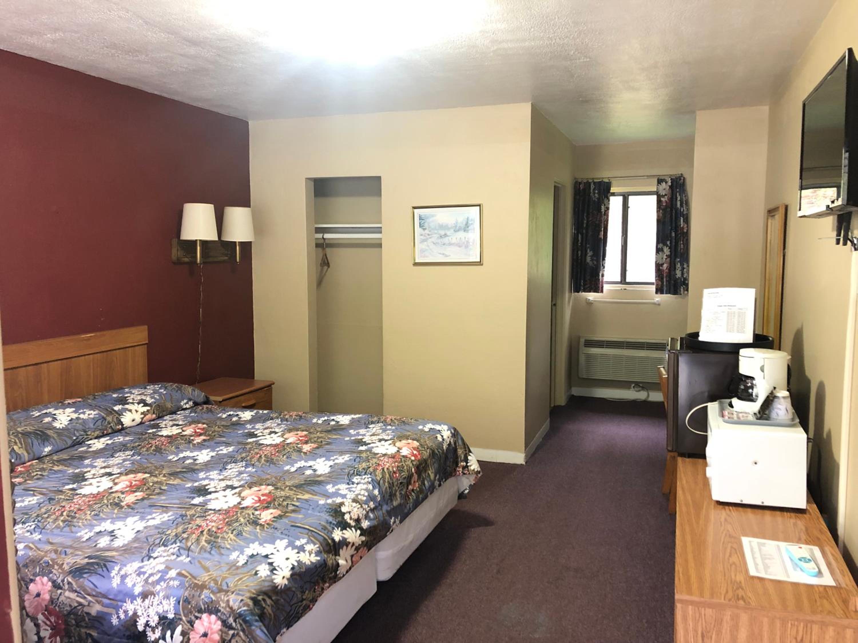 Laurel Park Inn