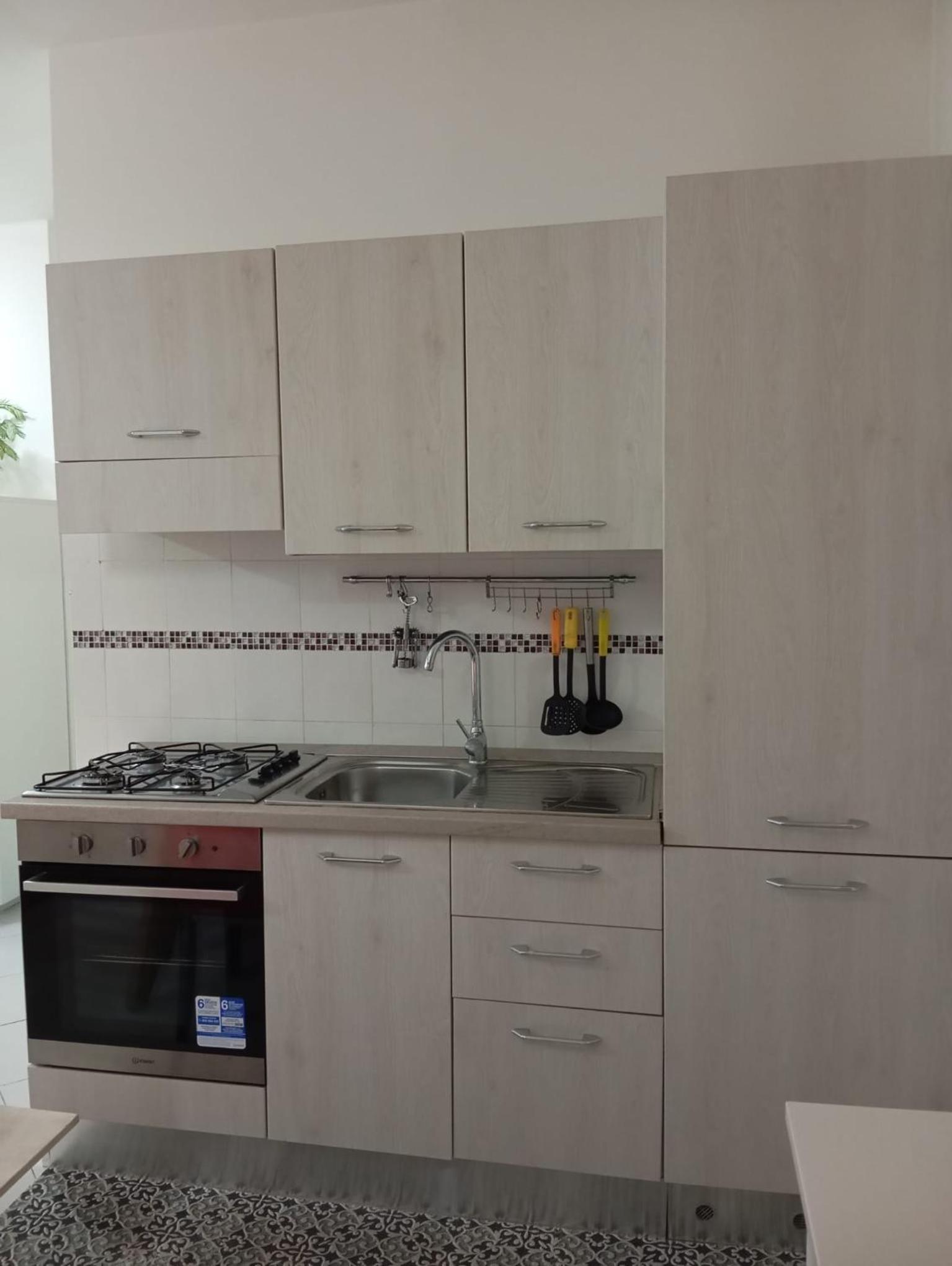 Cari Dei Home