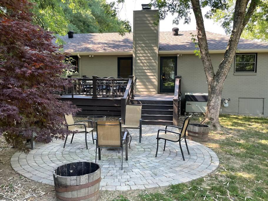 Stylish Private Home 1 mile from Downtown Franklin view 2