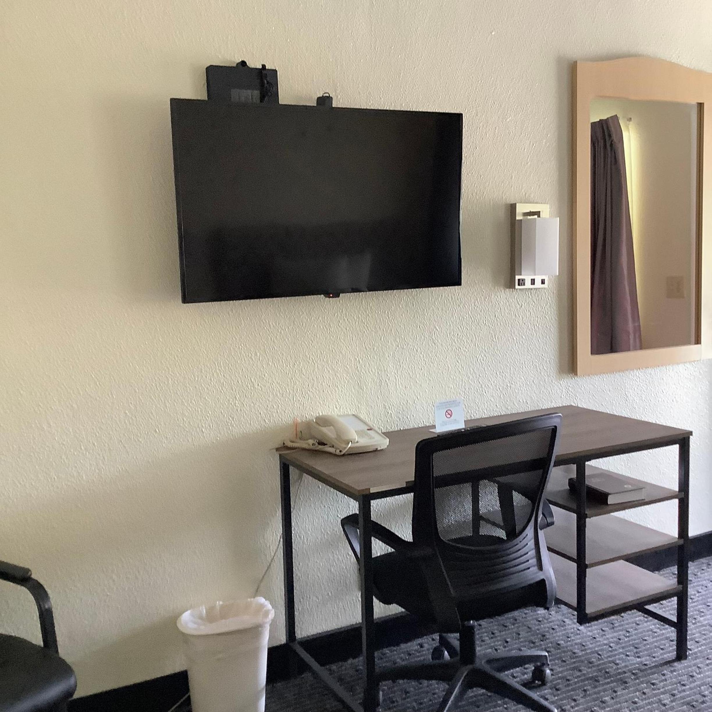 National 9 Motel view 4
