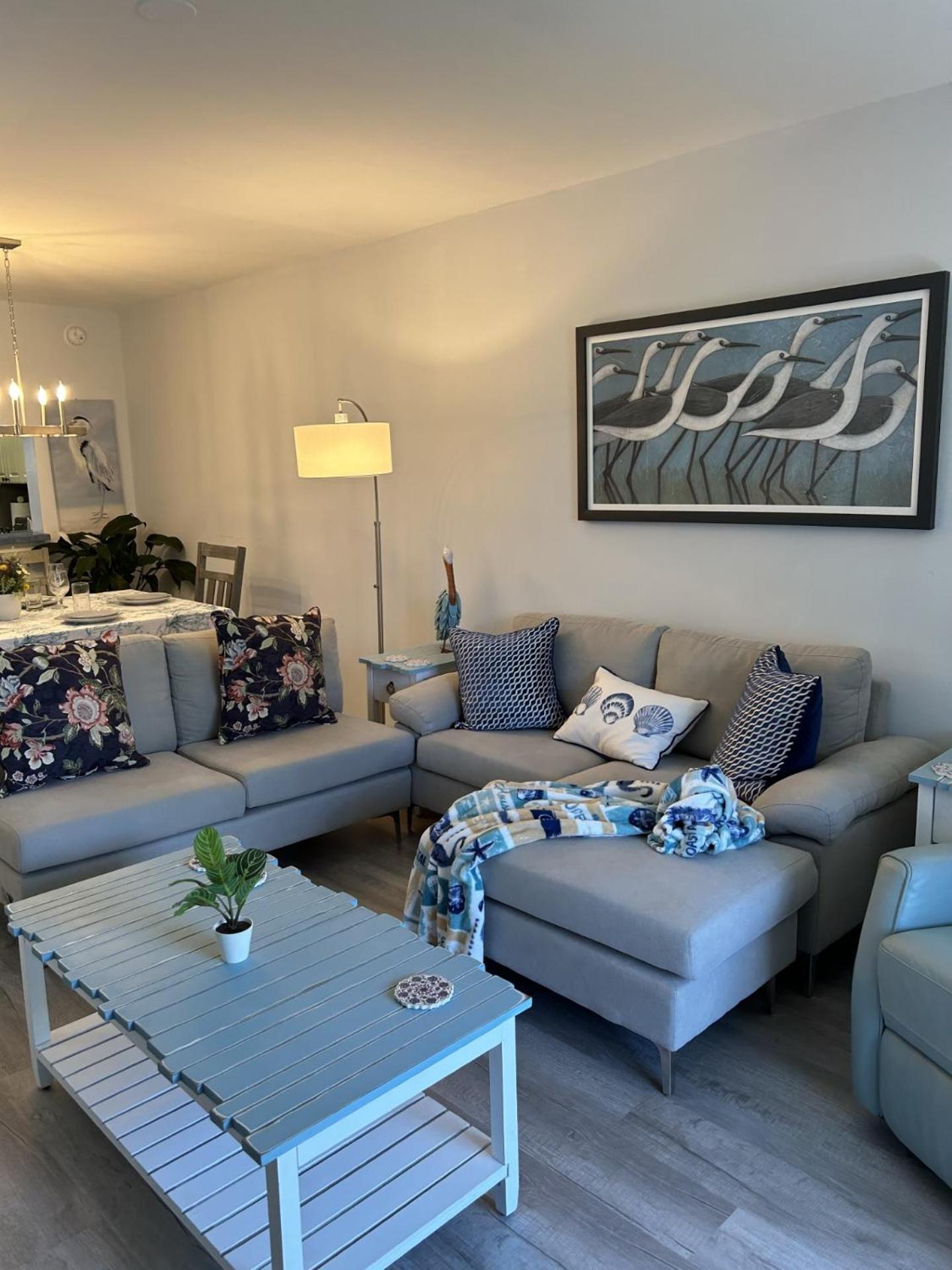 Waterview Oasis Retreat, minutes to Anna Maria Island and IMG view 4