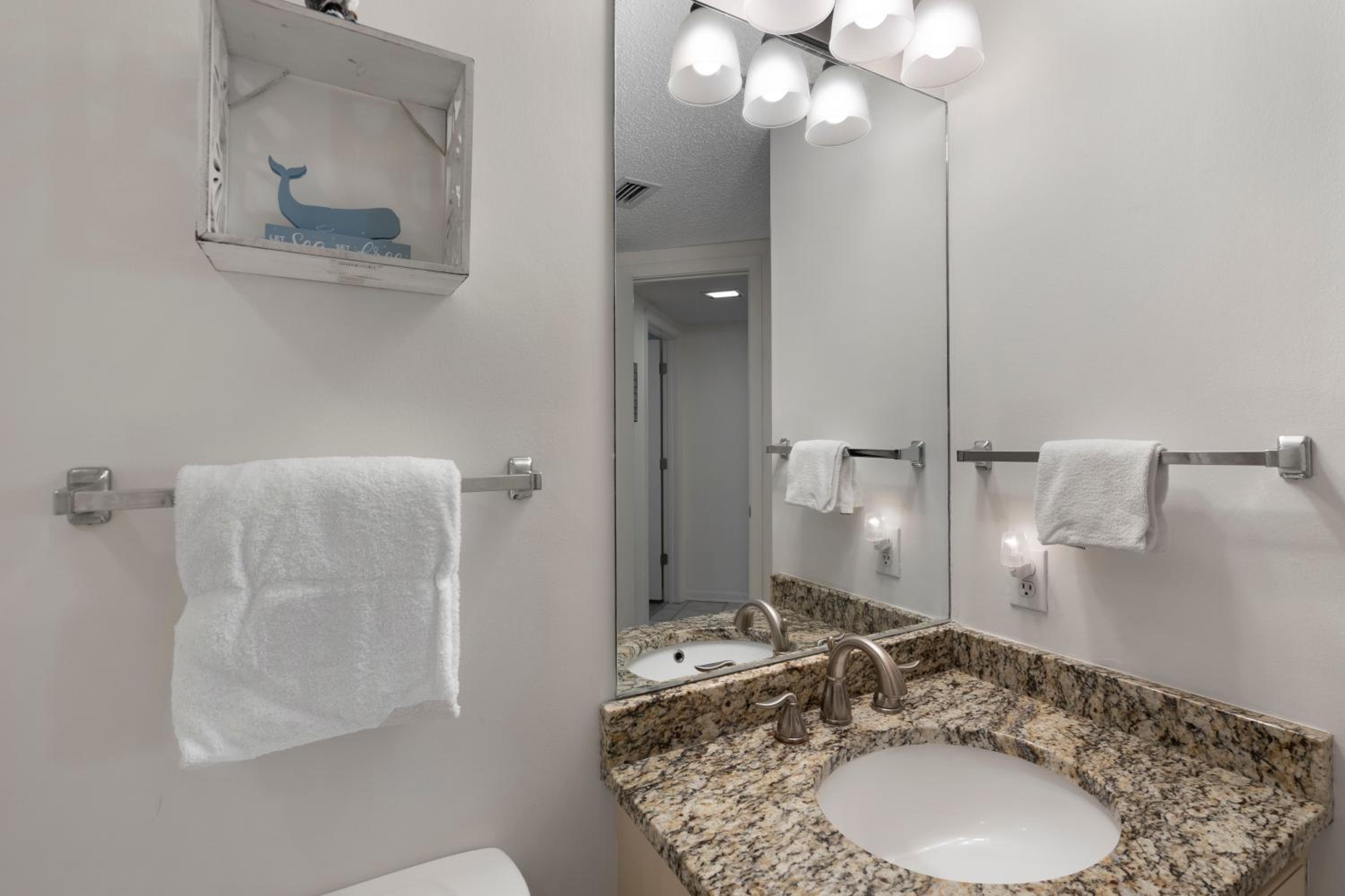 Pelican Pointe 905 by Liquid Life view 4