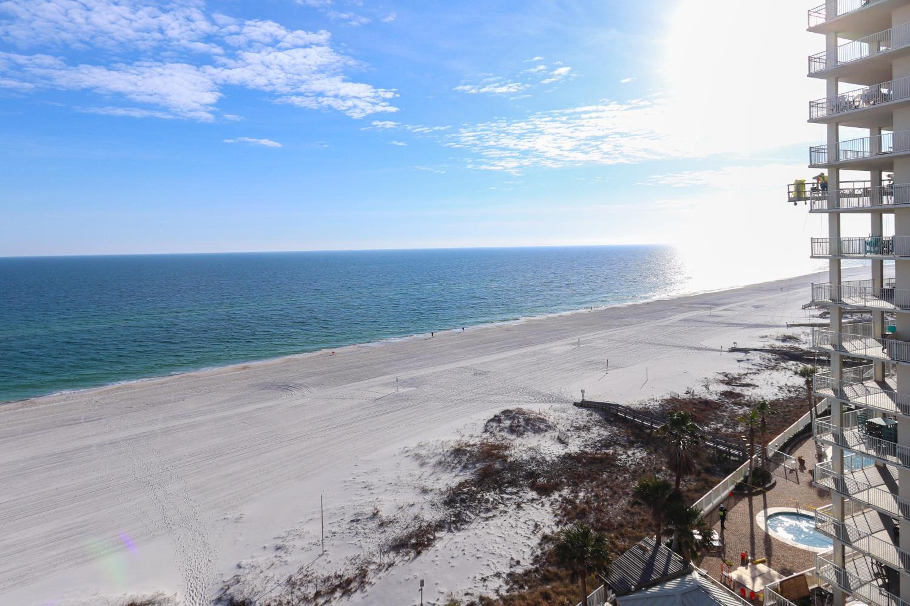 Pelican Pointe 904 by Liquid Life view 5