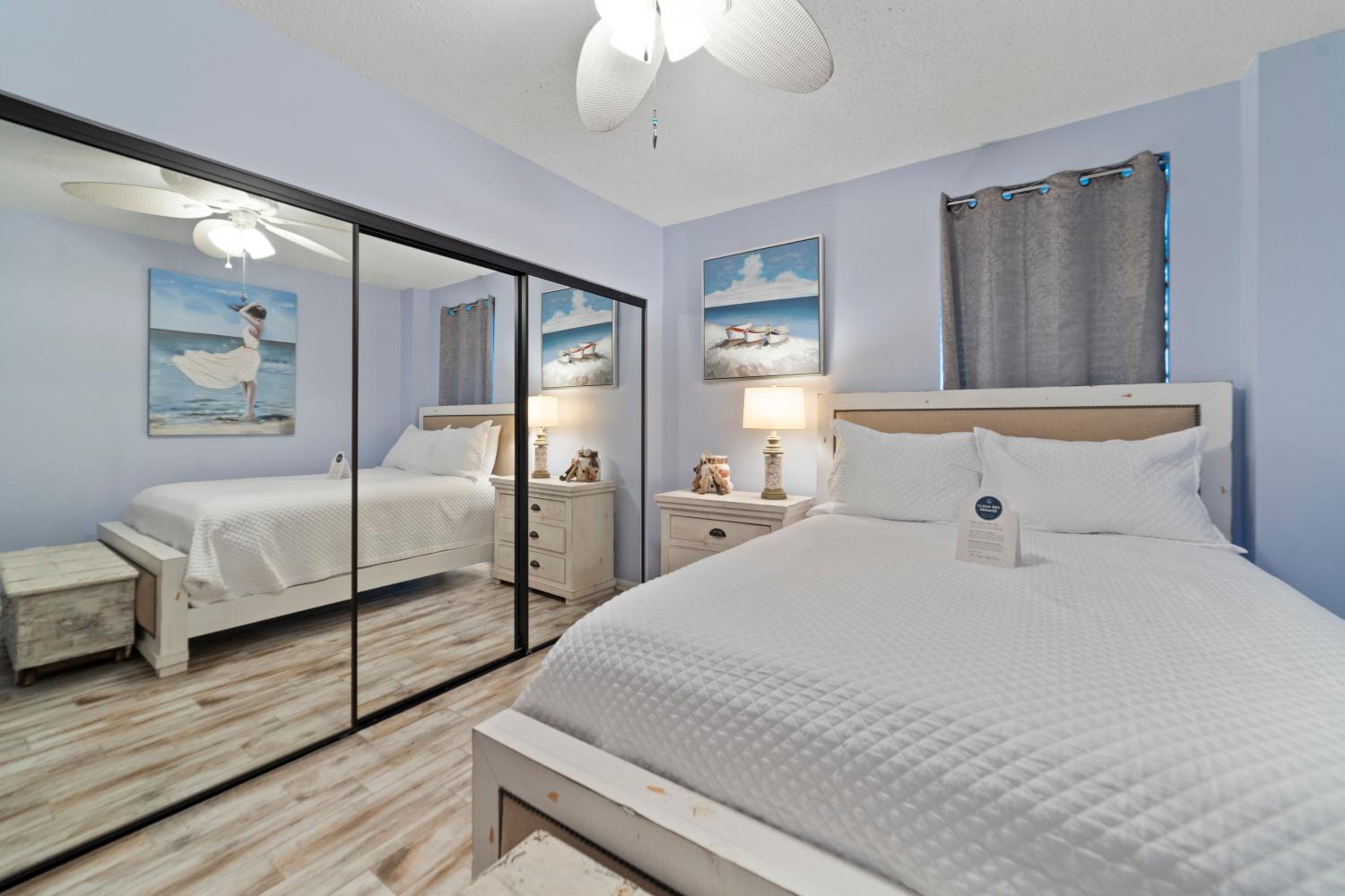 Pelican Pointe 303 by Liquid Life view 4
