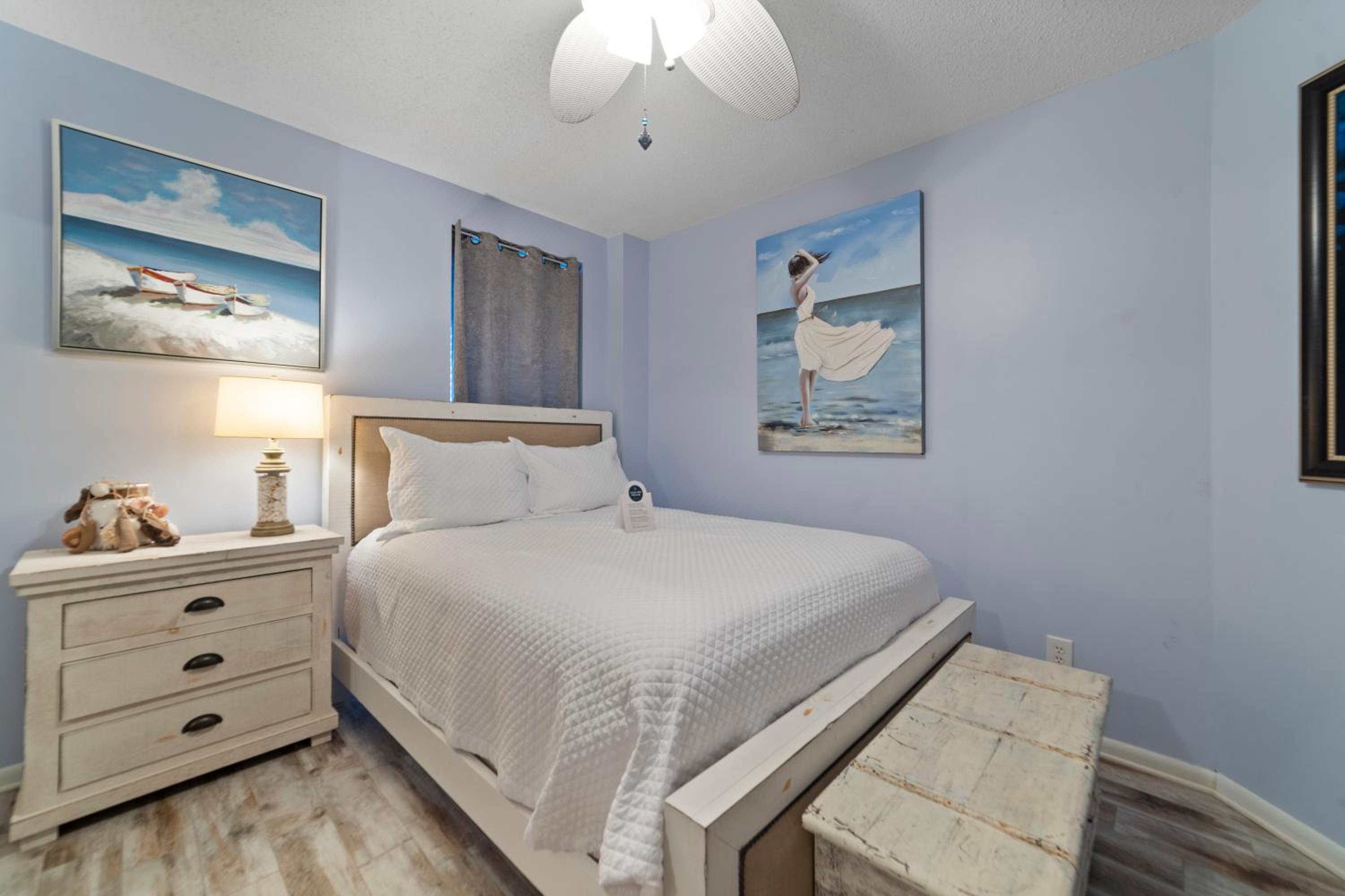 Pelican Pointe 303 by Liquid Life view 5
