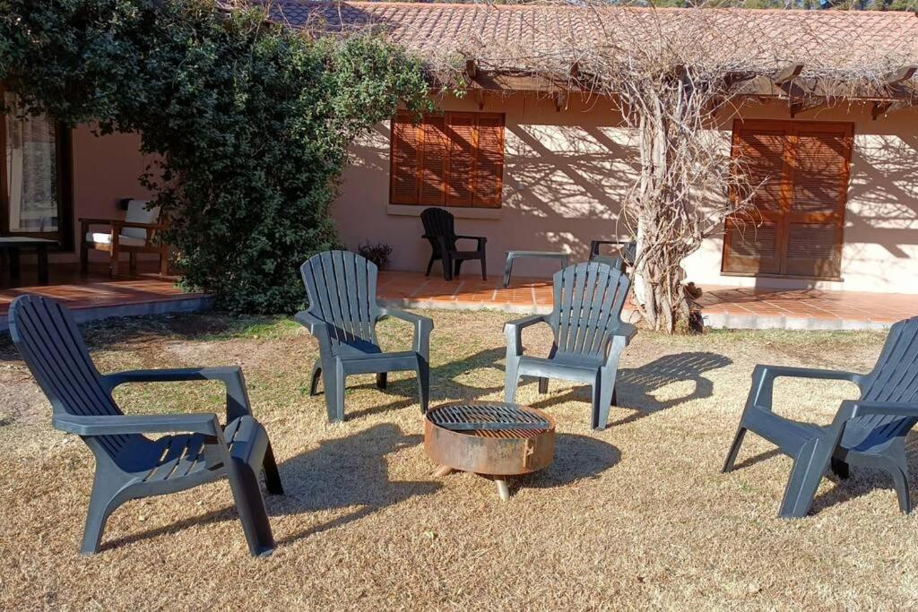 Espaciosa y cálida en medio de gran parque