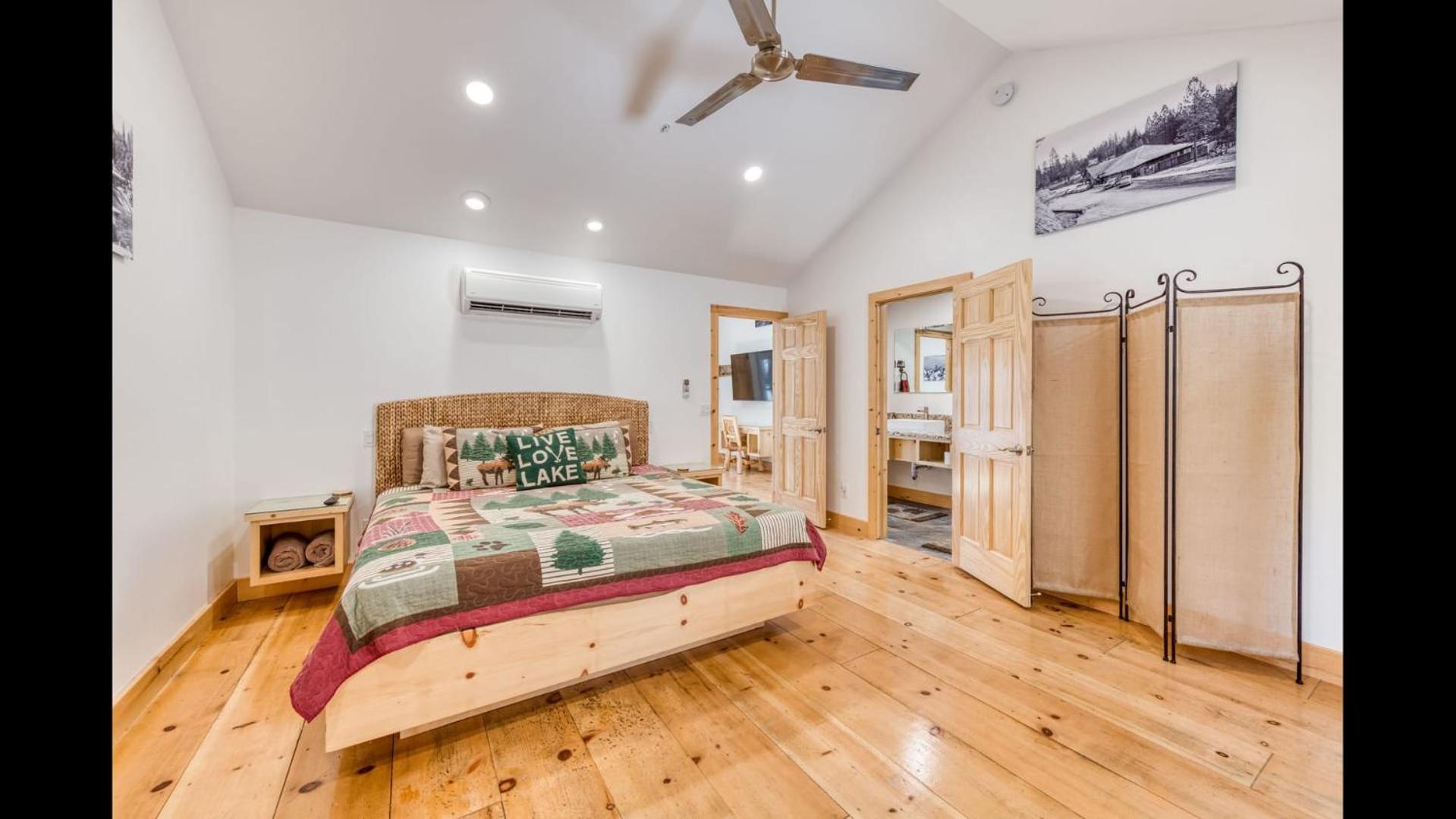 #2 Cottage Like Suite With Private Hot Tub view 3
