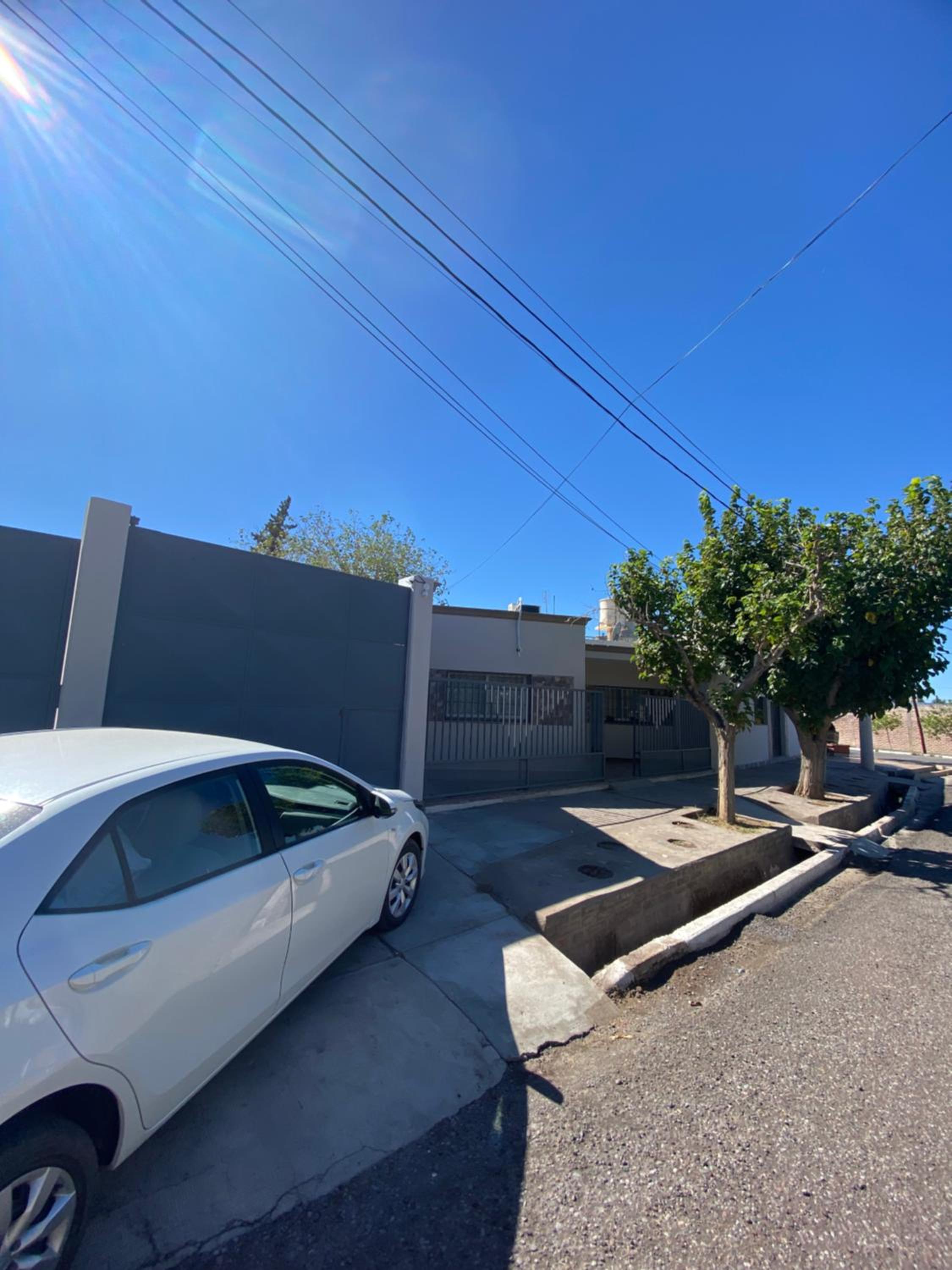 Casa a estrenar con cochera