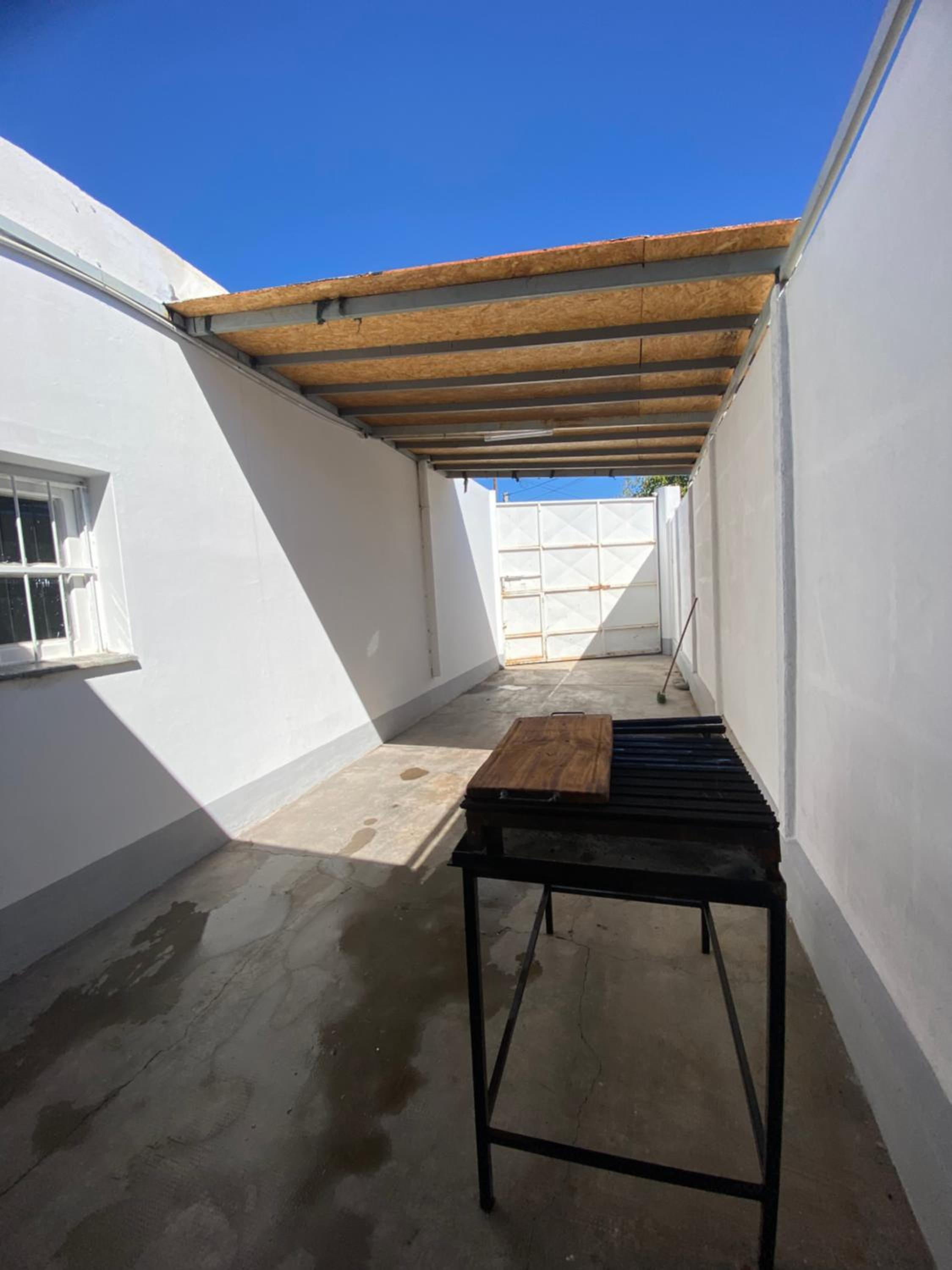 Casa a estrenar con cochera