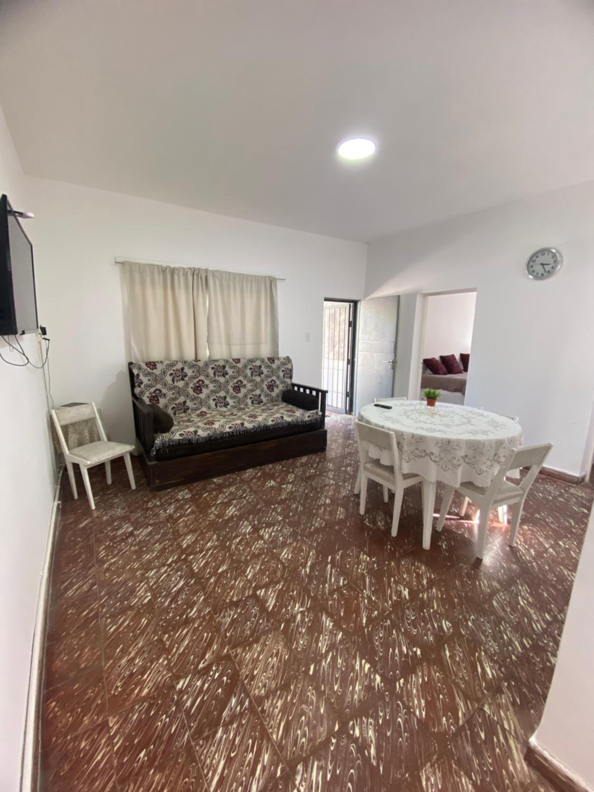 Casa a estrenar con cochera