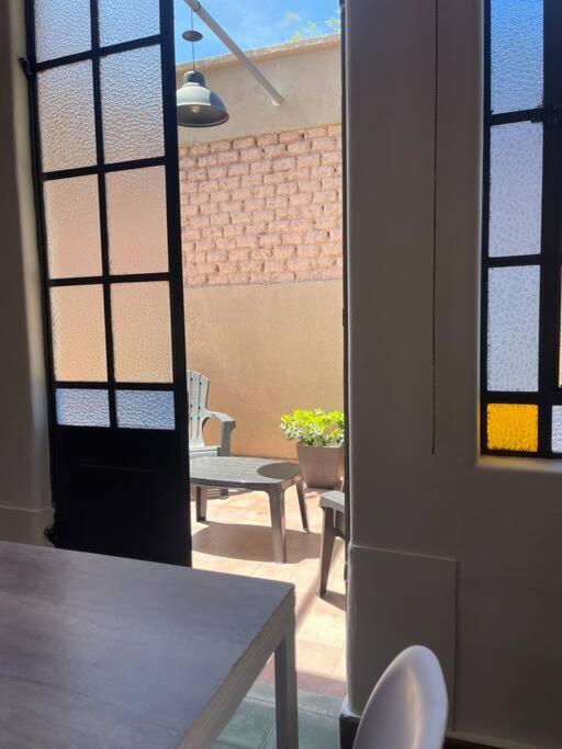 Amplia y luminosa con patio y parrilla