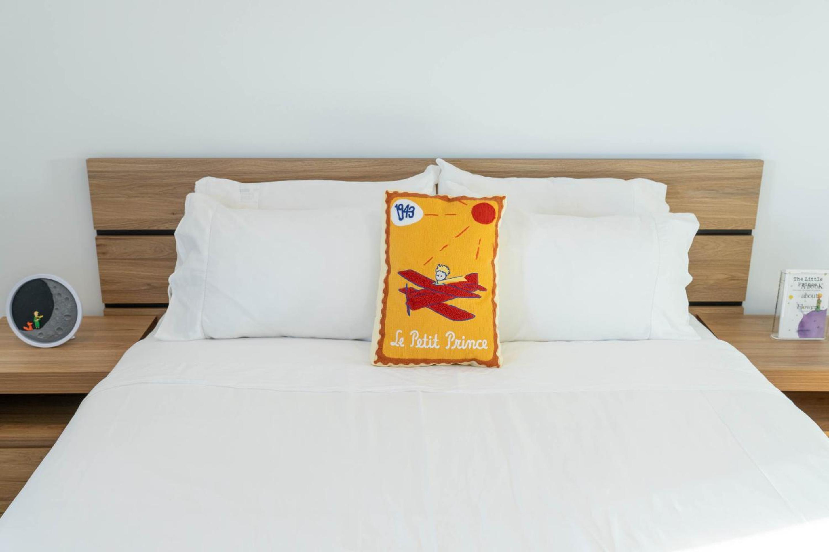 Asteroid B-612 Urban Bliss Retreat