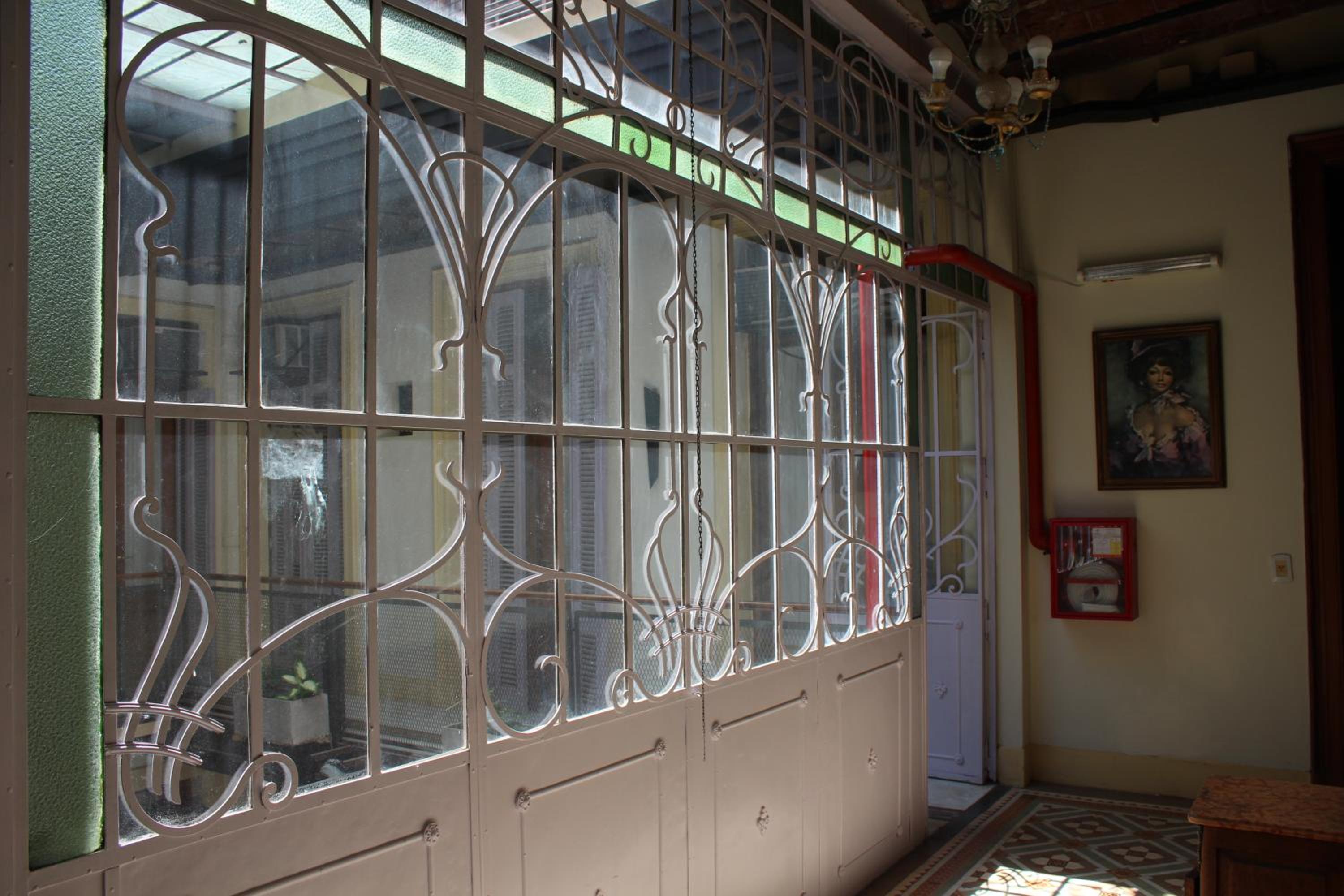 Parla Hostel