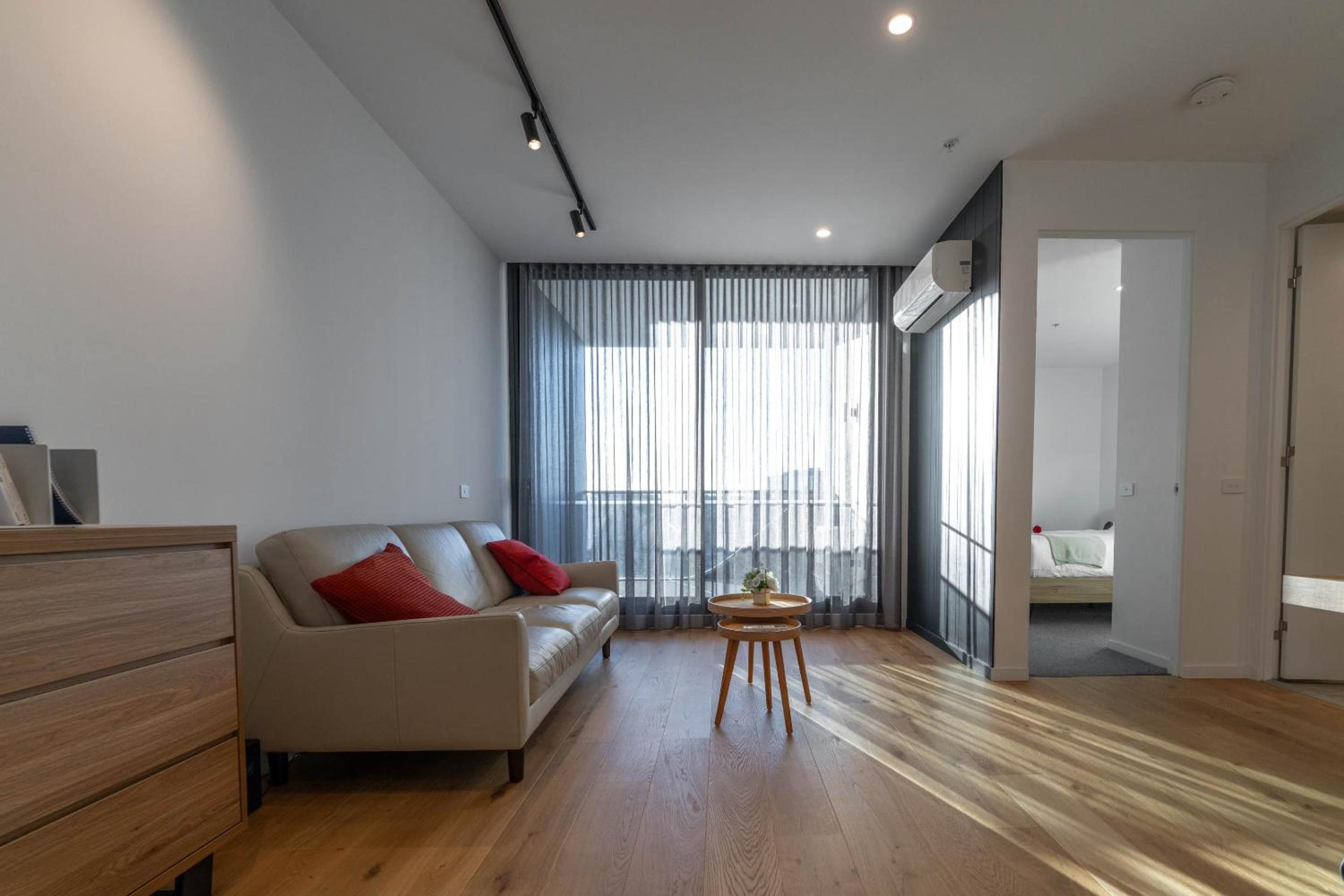 Asteroid B-612 Urban Bliss Retreat
