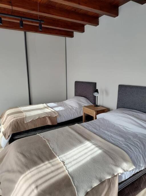 Amplia y luminosa casa con excelente ubicación