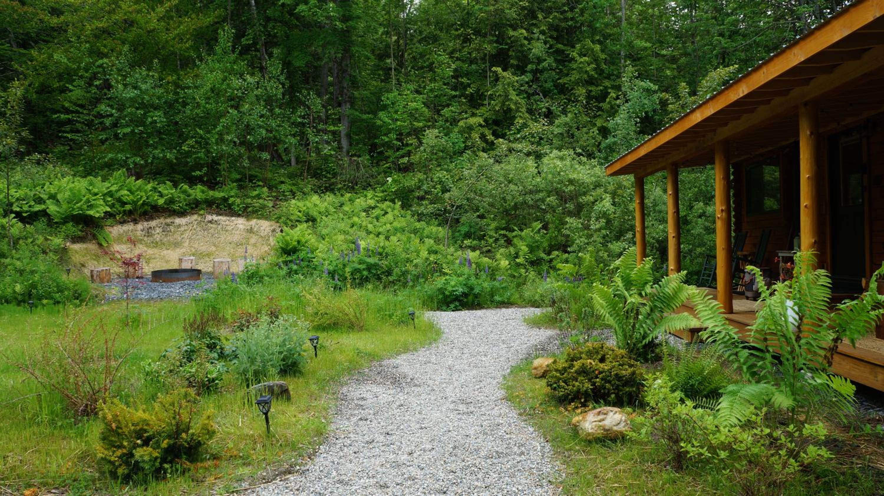 Moonlight Woods - Gardener's Log Cabin - Property Image 1