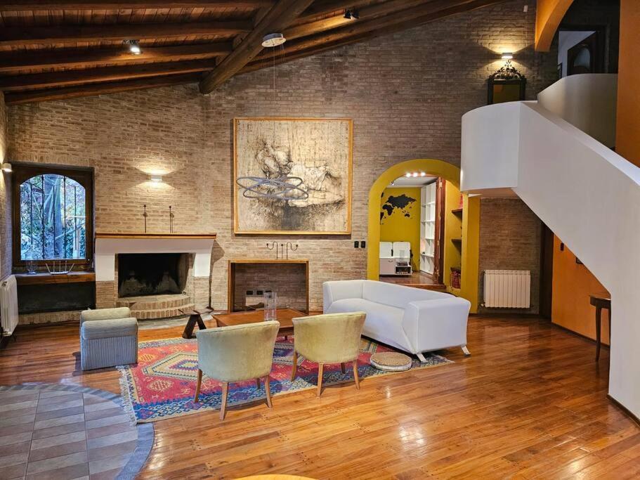 Espectacular casa en exclusivo barrio privado