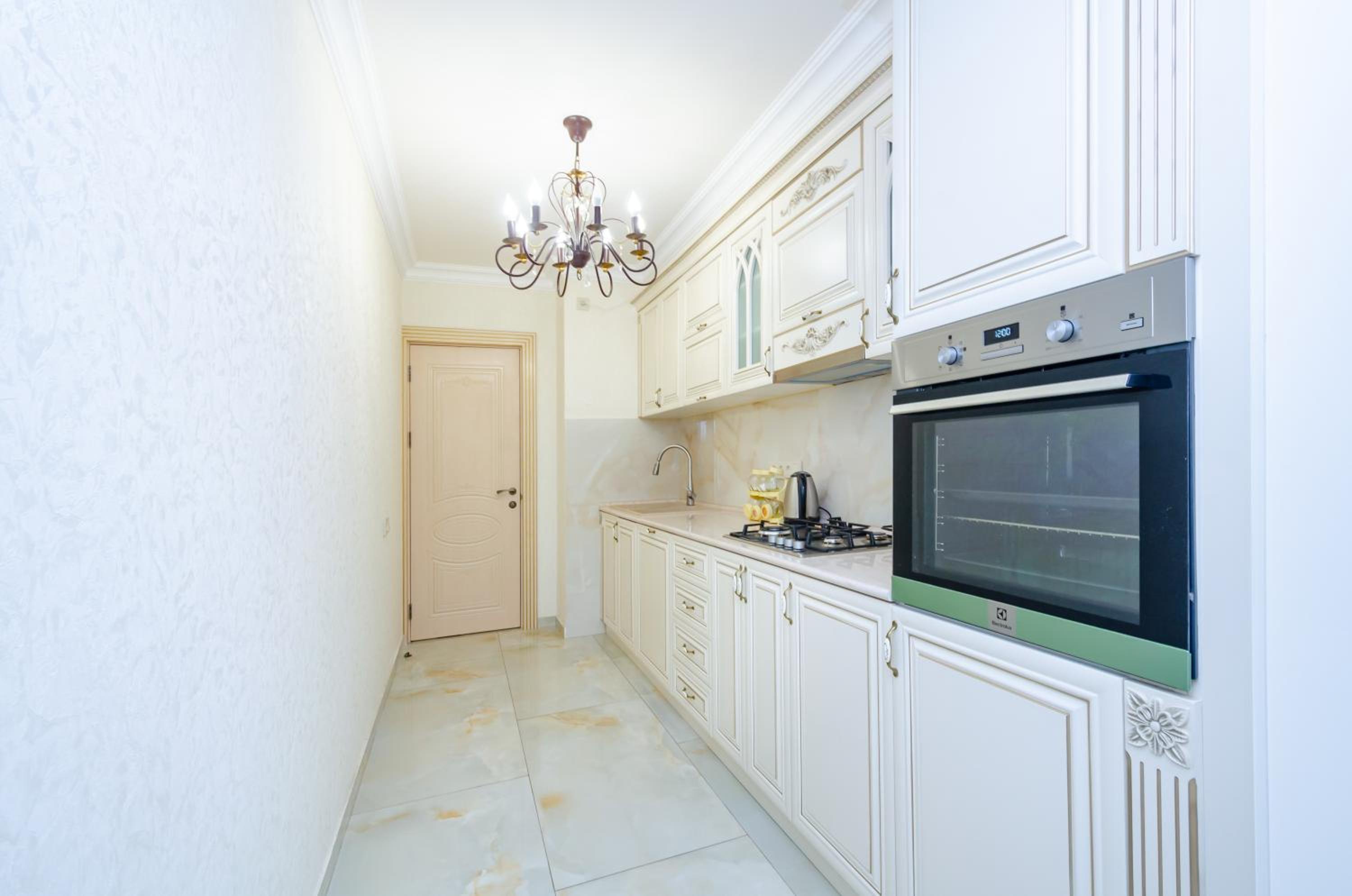 5A beautiful apartment in the center of the capital photo original