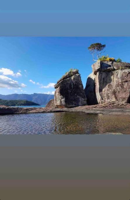 Linda Casa, pé na areia na praia da Fortaleza Ubatuba