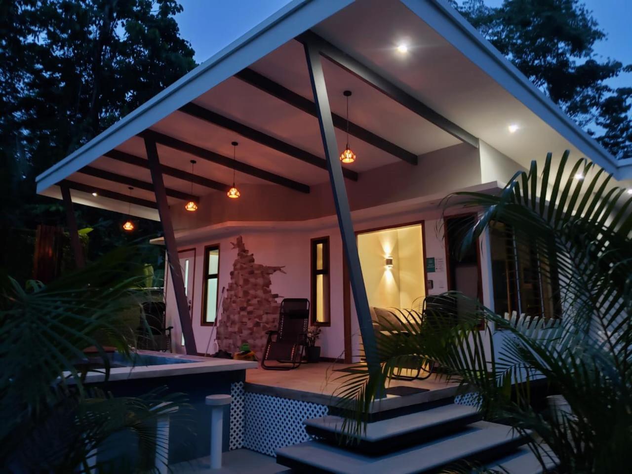 Villa Akala
