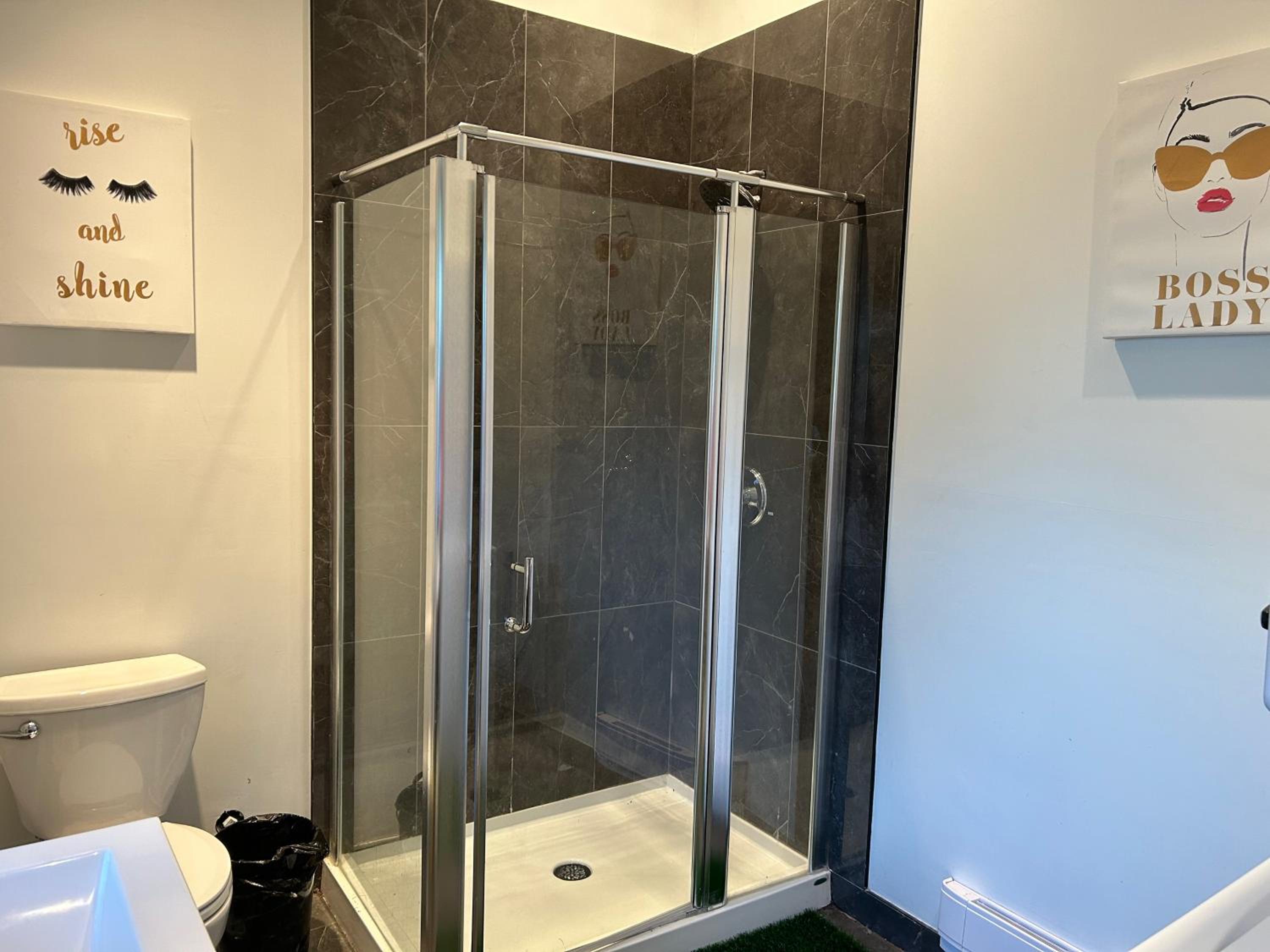 Private Bedroom, Bathroom, Shared Outdoor Pool, Hot Tub
