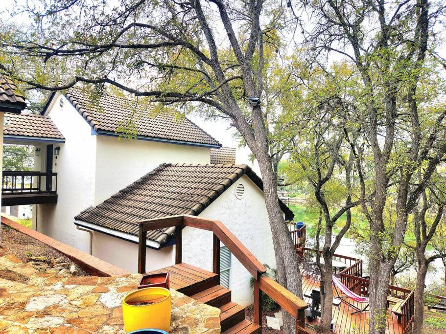 A Rare Find! - Bright & Gorgeous Lake Home in Marble Falls