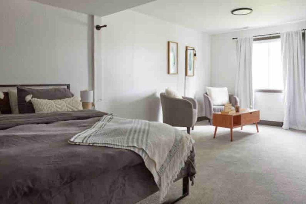 Large, newly renovated home in Missoula
