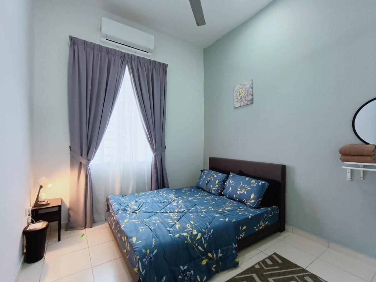 EnaBella Homestay Pool Melaka
