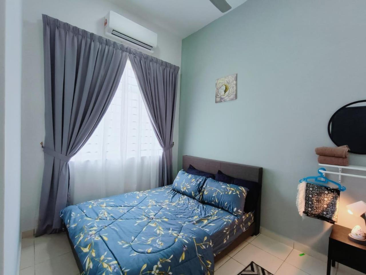 EnaBella Homestay Pool Melaka