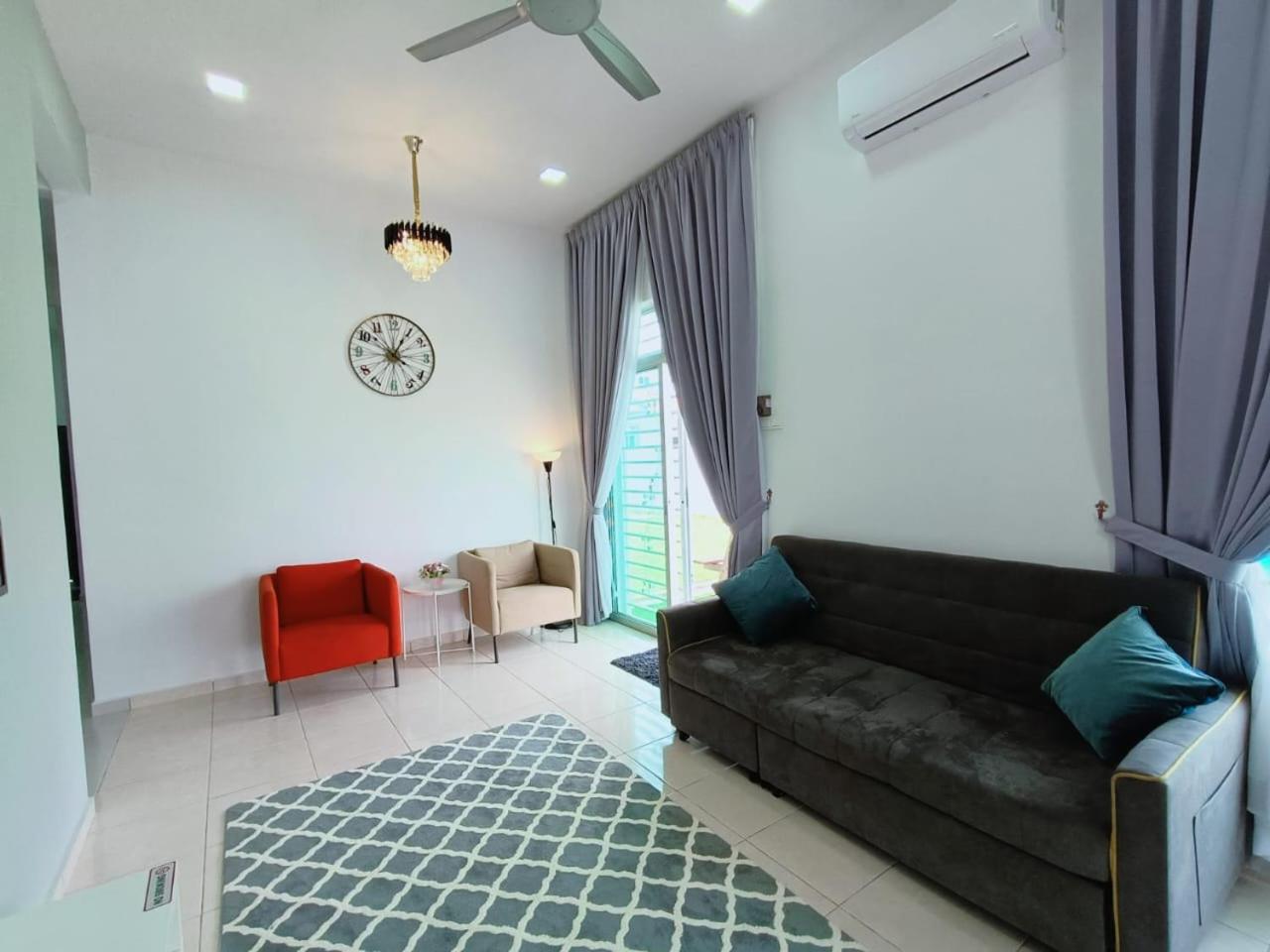 EnaBella Homestay Pool Melaka
