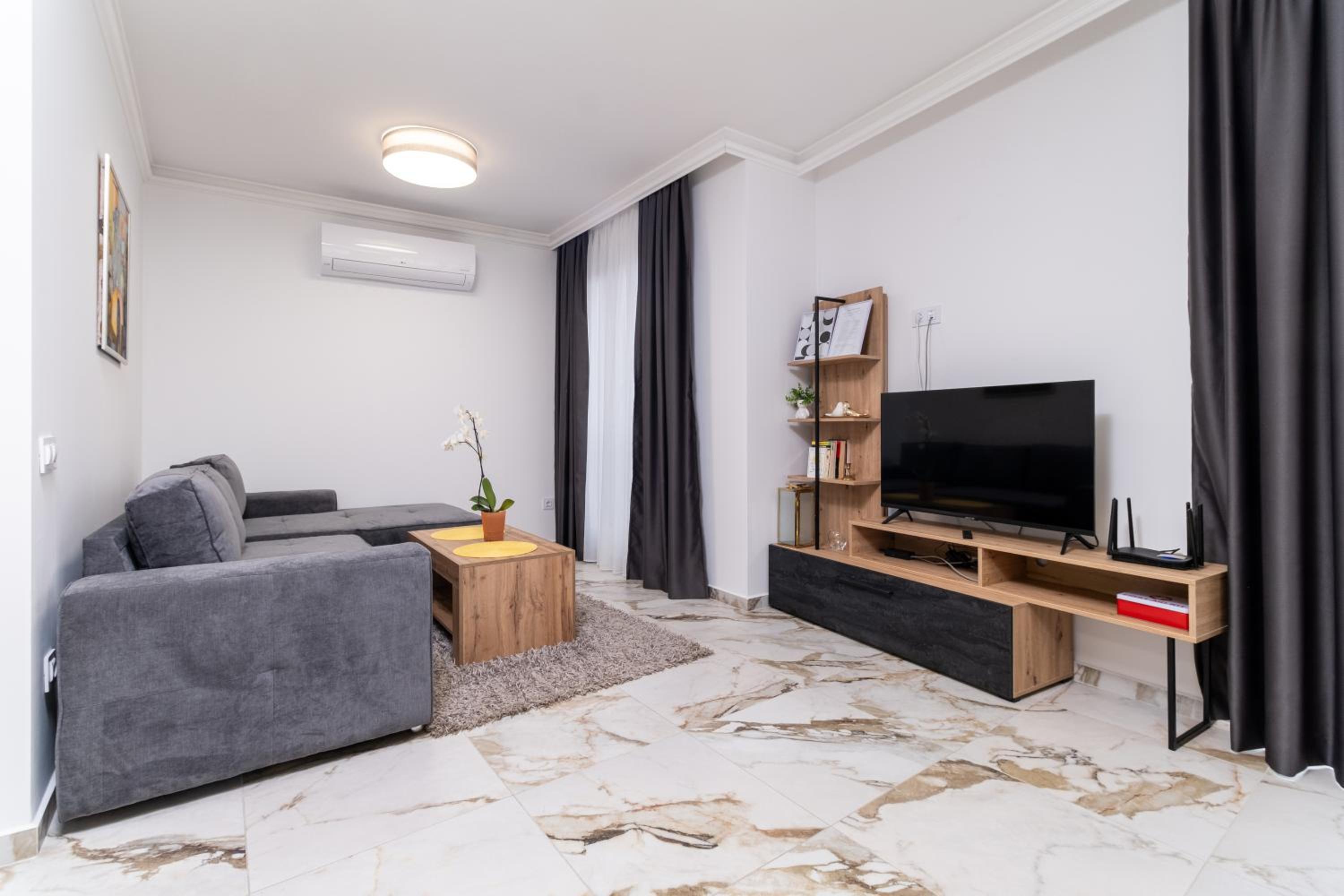 Modern 1-Bedroom Apartments