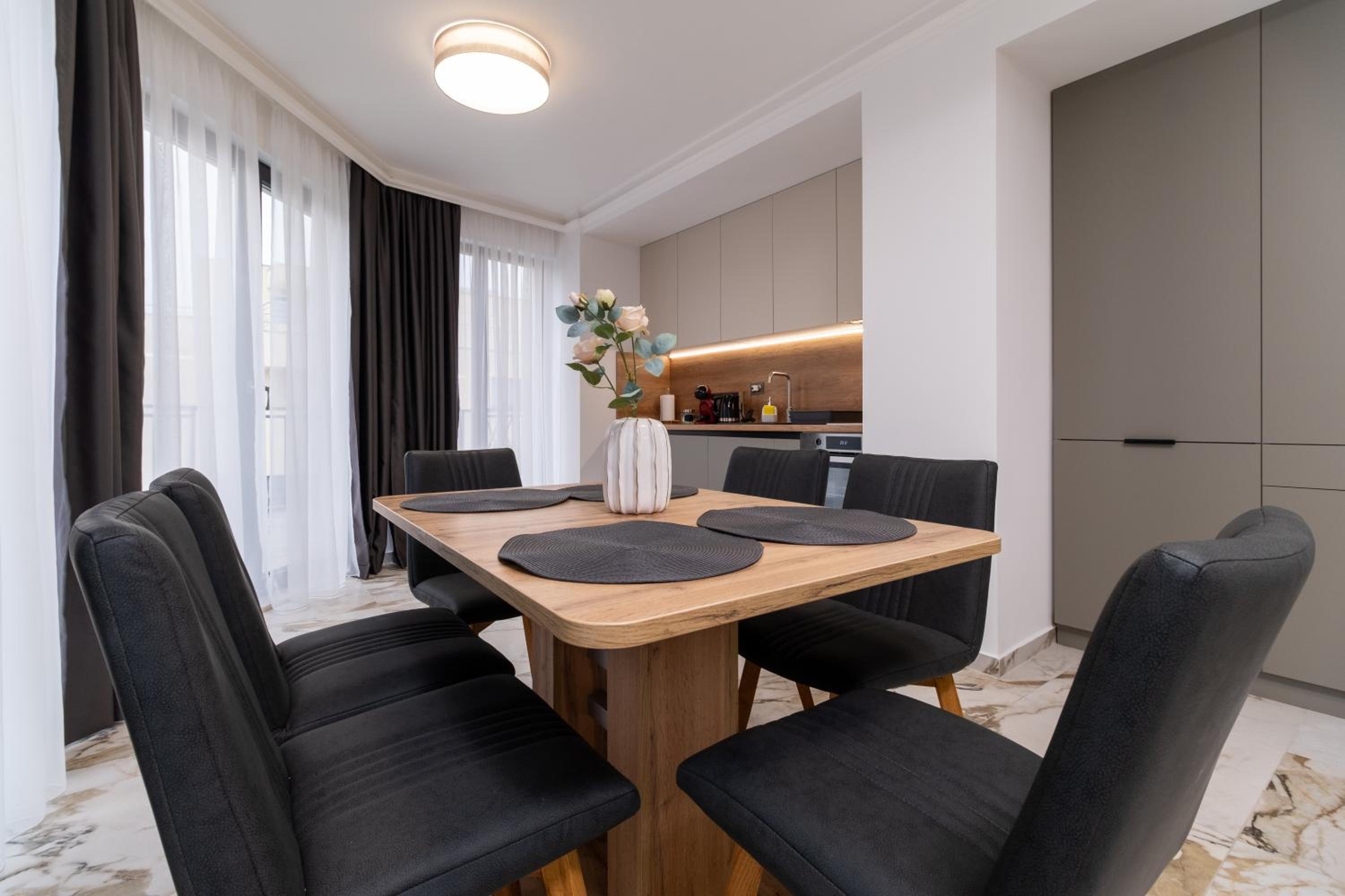 Modern 1-Bedroom Apartments