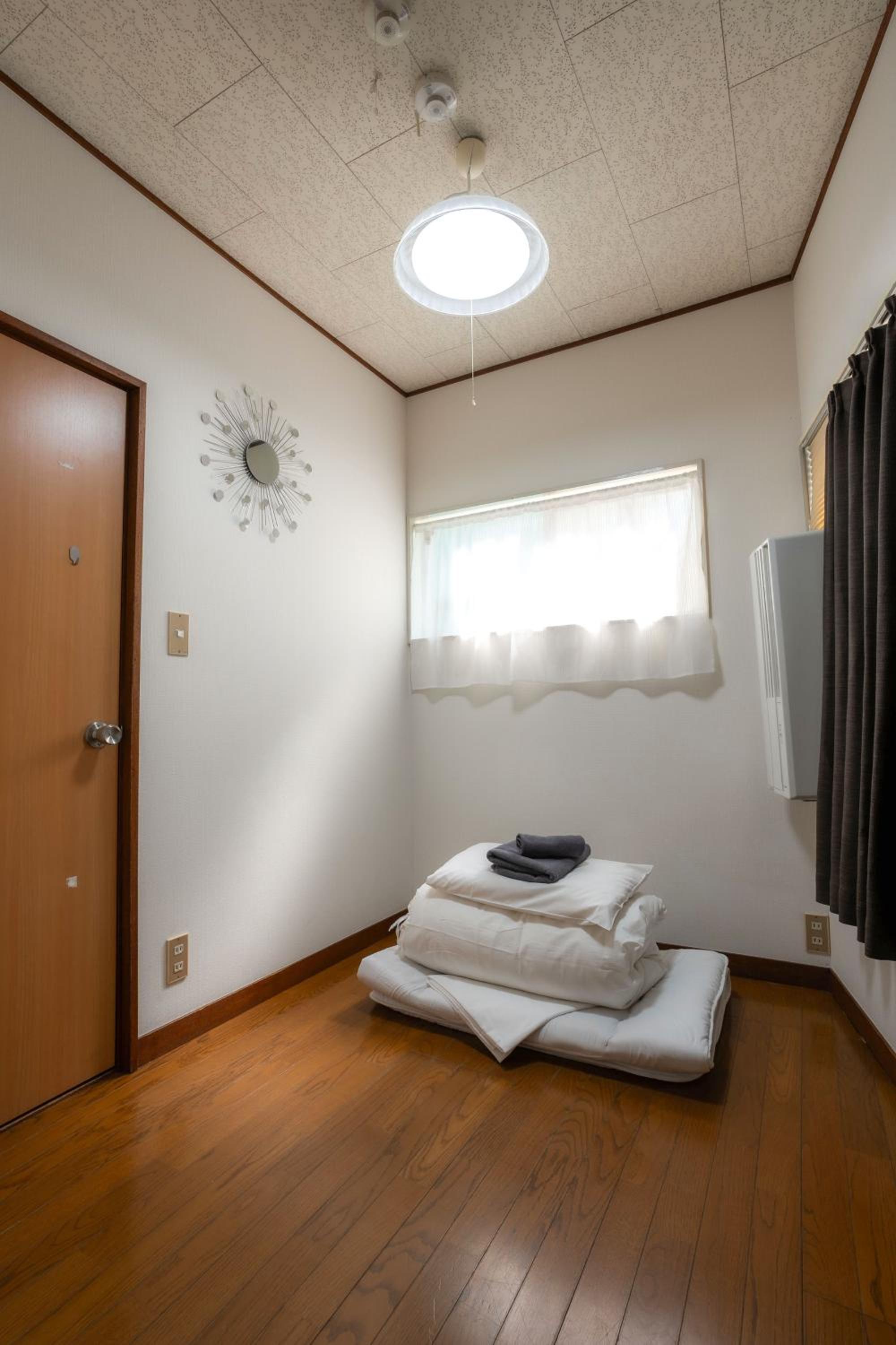 Budget 3-Bedrooms Villa#4mins to Ikebukuro#Hight speed wifi#Near Train Tracks