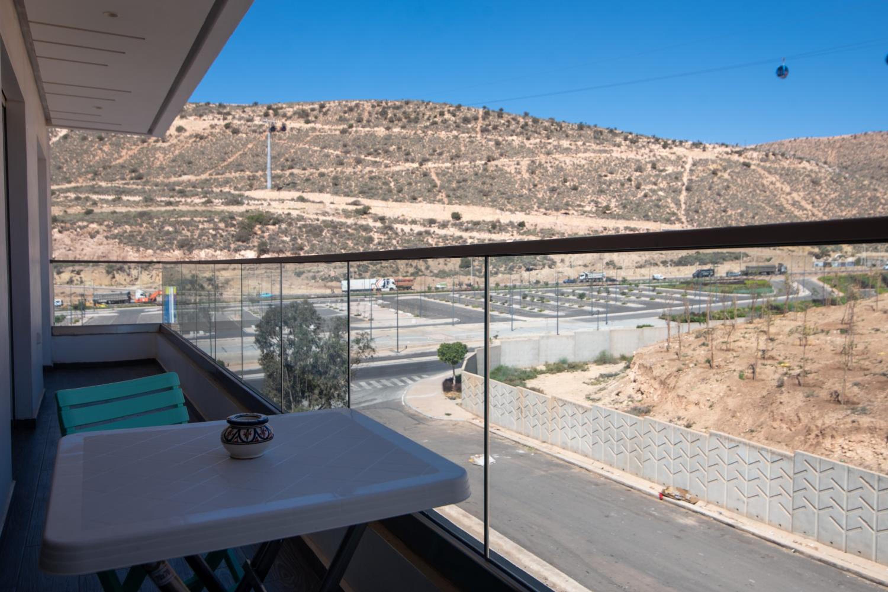 Luxury Apartment 99sqm with Beach front, AC and Unlimited Wi-Fi