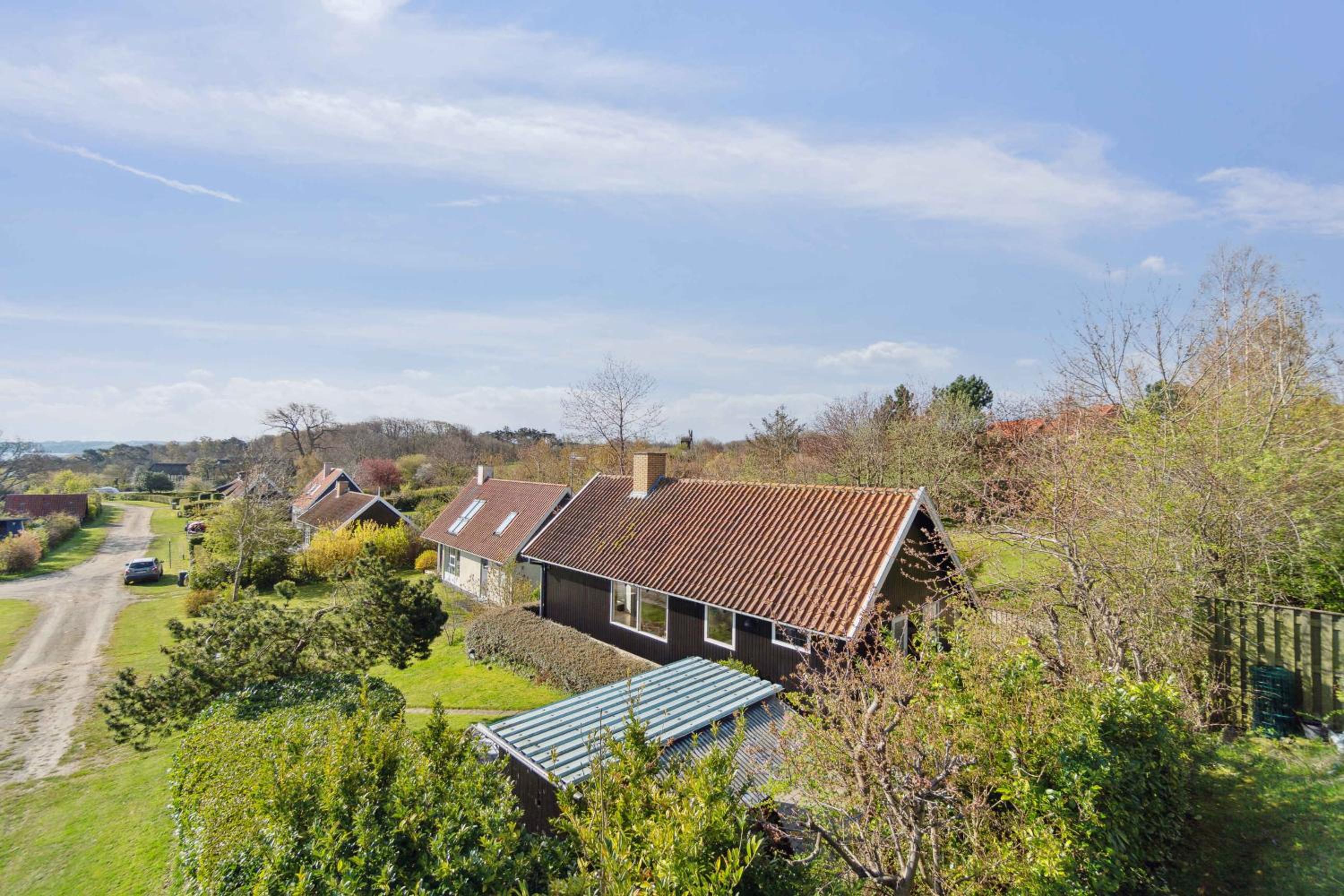 Idyllic Holiday Home Near Cliffs And Beach